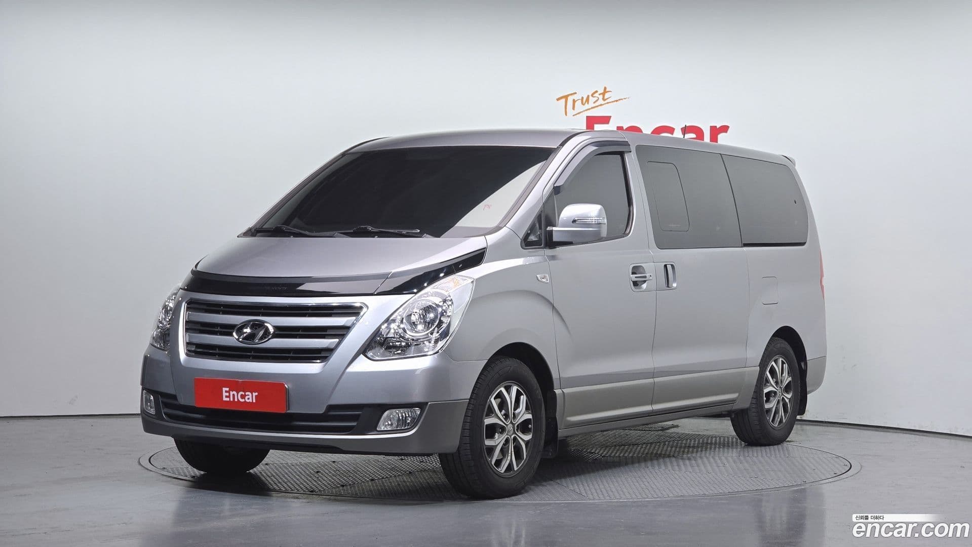 Main__Slider__Photo:Starex Hyundai 2016.0-0