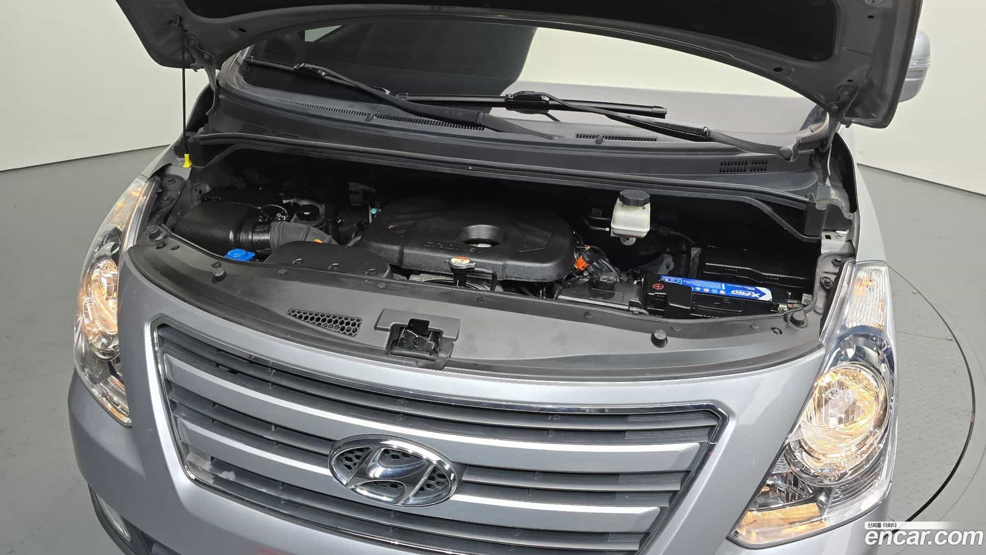 Starex Hyundai 2016.0-INNER-006