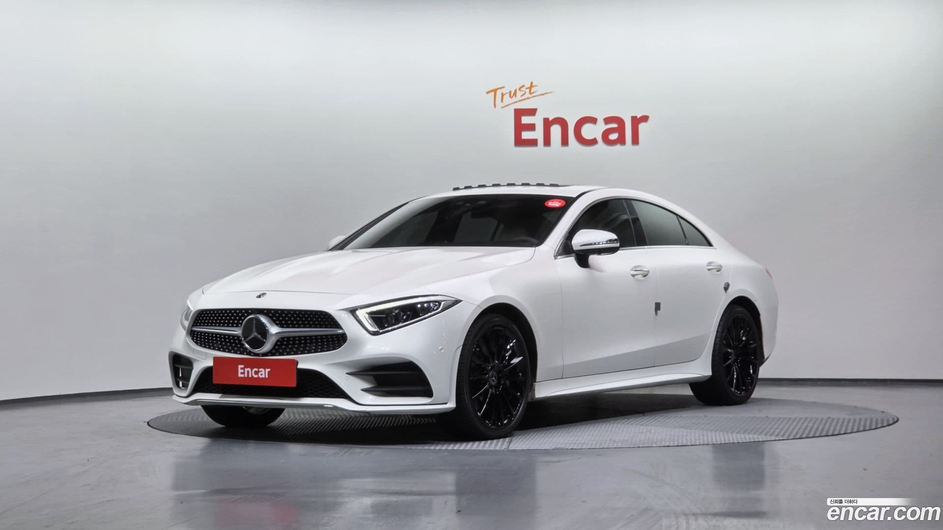 Main__Slider__Photo:CLS-Class Mercedes-Benz 2020.10-0