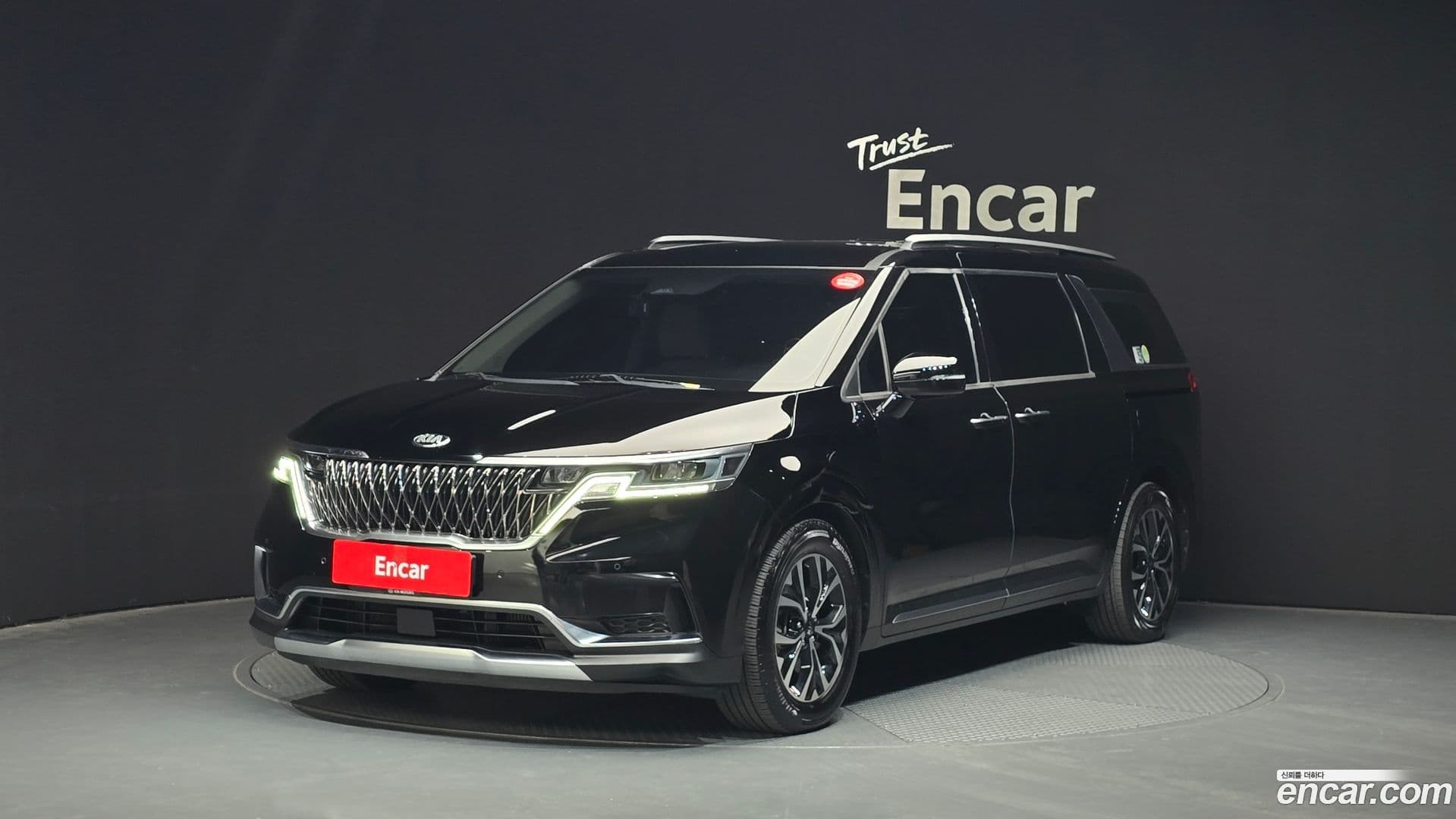 Main__Slider__Photo:Canival Kia 2021.0-0
