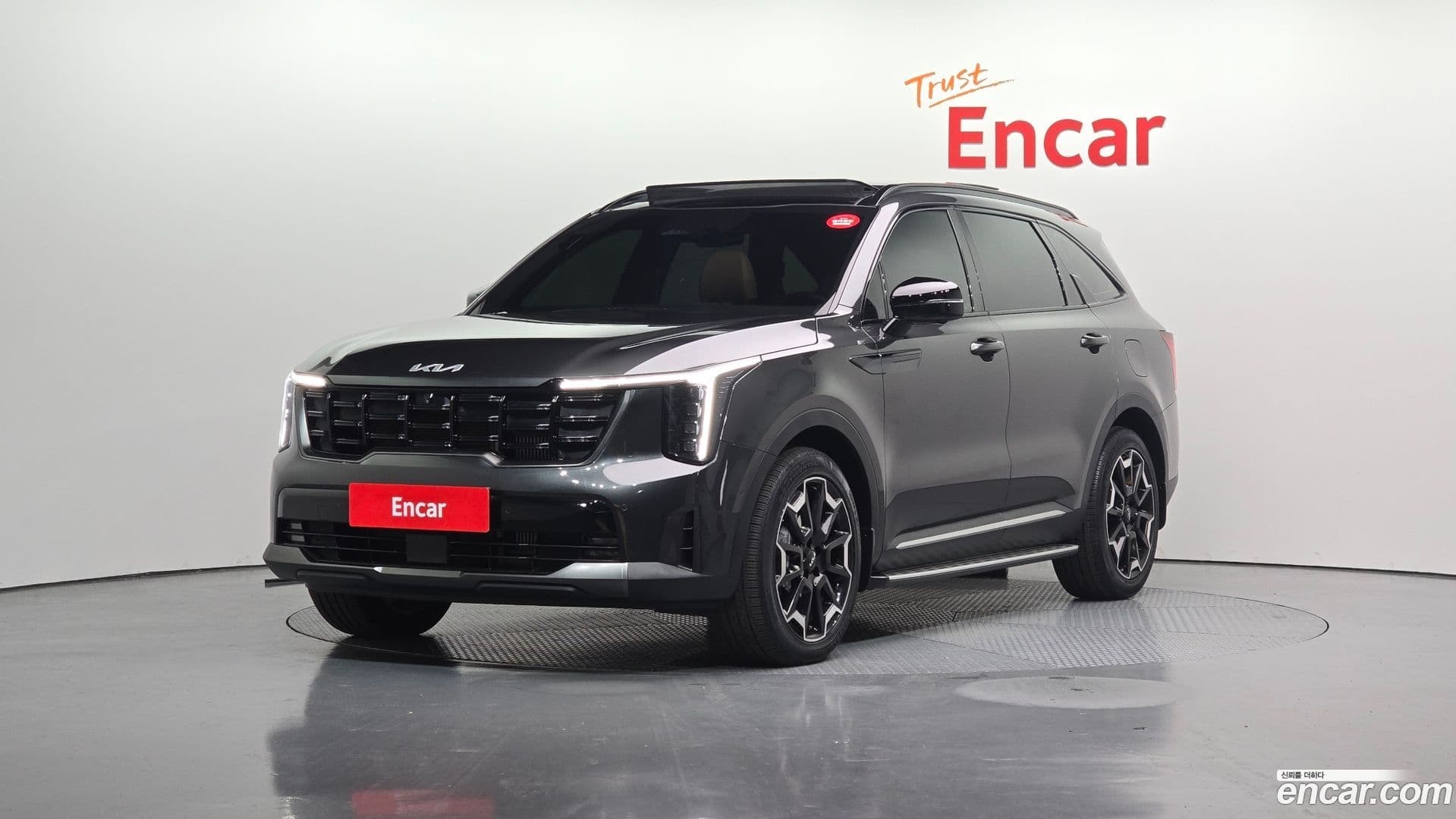 Main__Slider__Photo:Sorento Kia 2024.4-0
