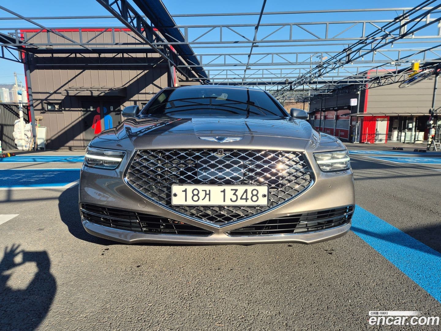 Main__Slider__Photo:G90 Genesis 2019.6-0
