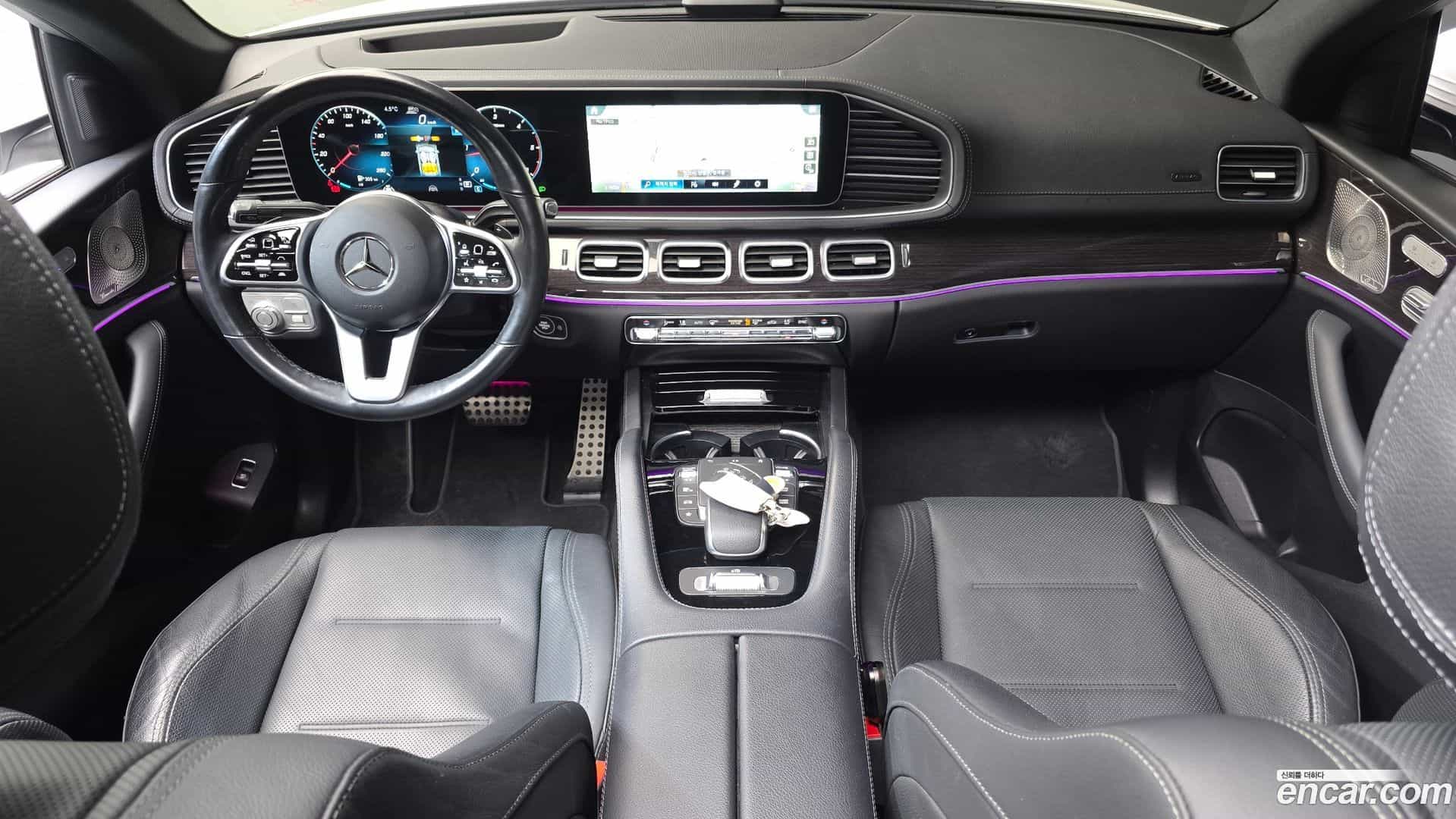 GLE-Class Mercedes-Benz 2023.5-INNER-007