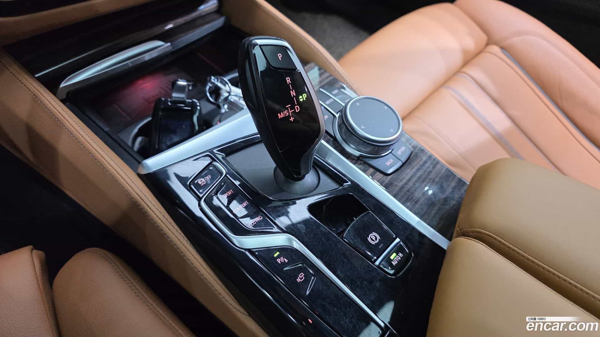 5-Series BMW 2021.4-INNER-009