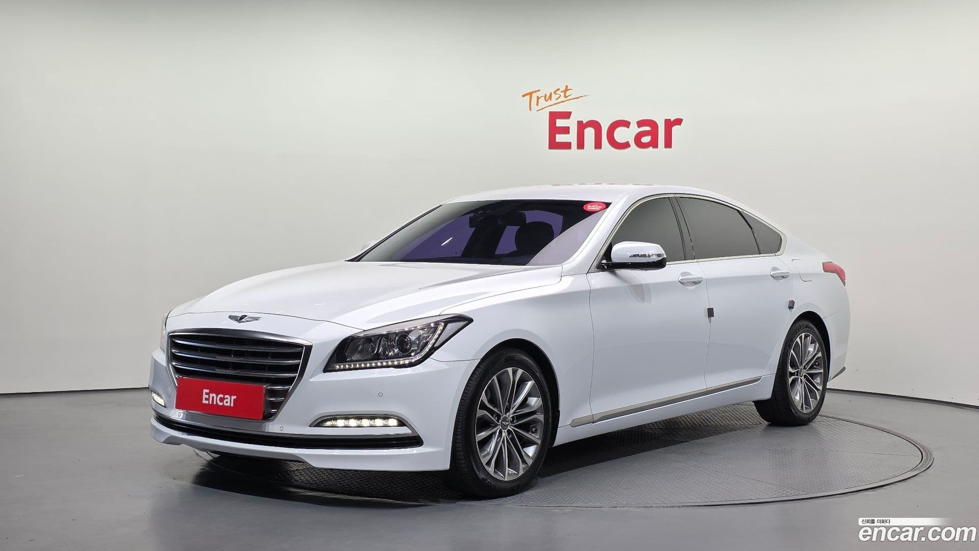 Main__Slider__Photo:Genesis Hyundai 2014.6-0