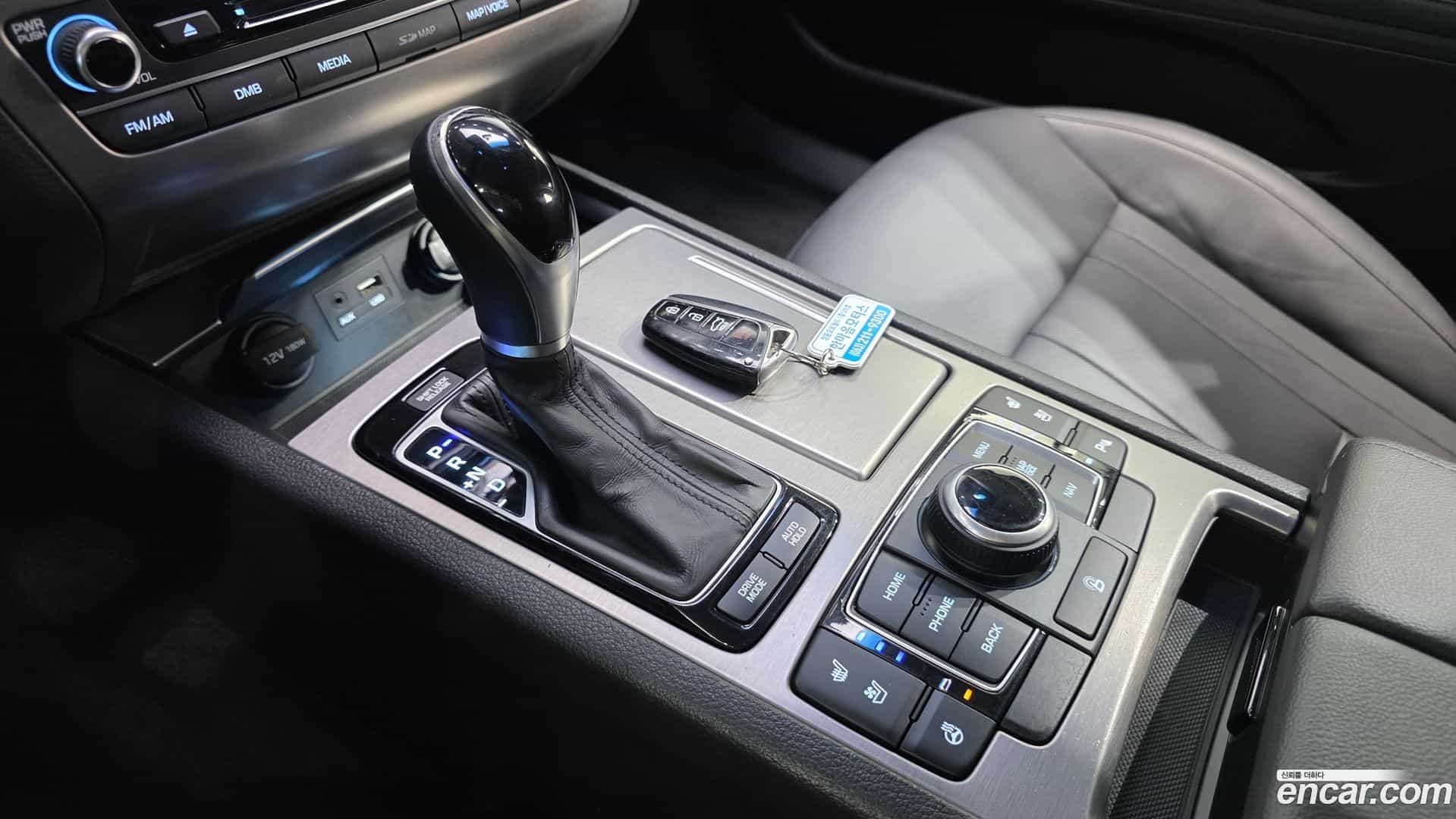 Genesis Hyundai 2014.6-INNER-009