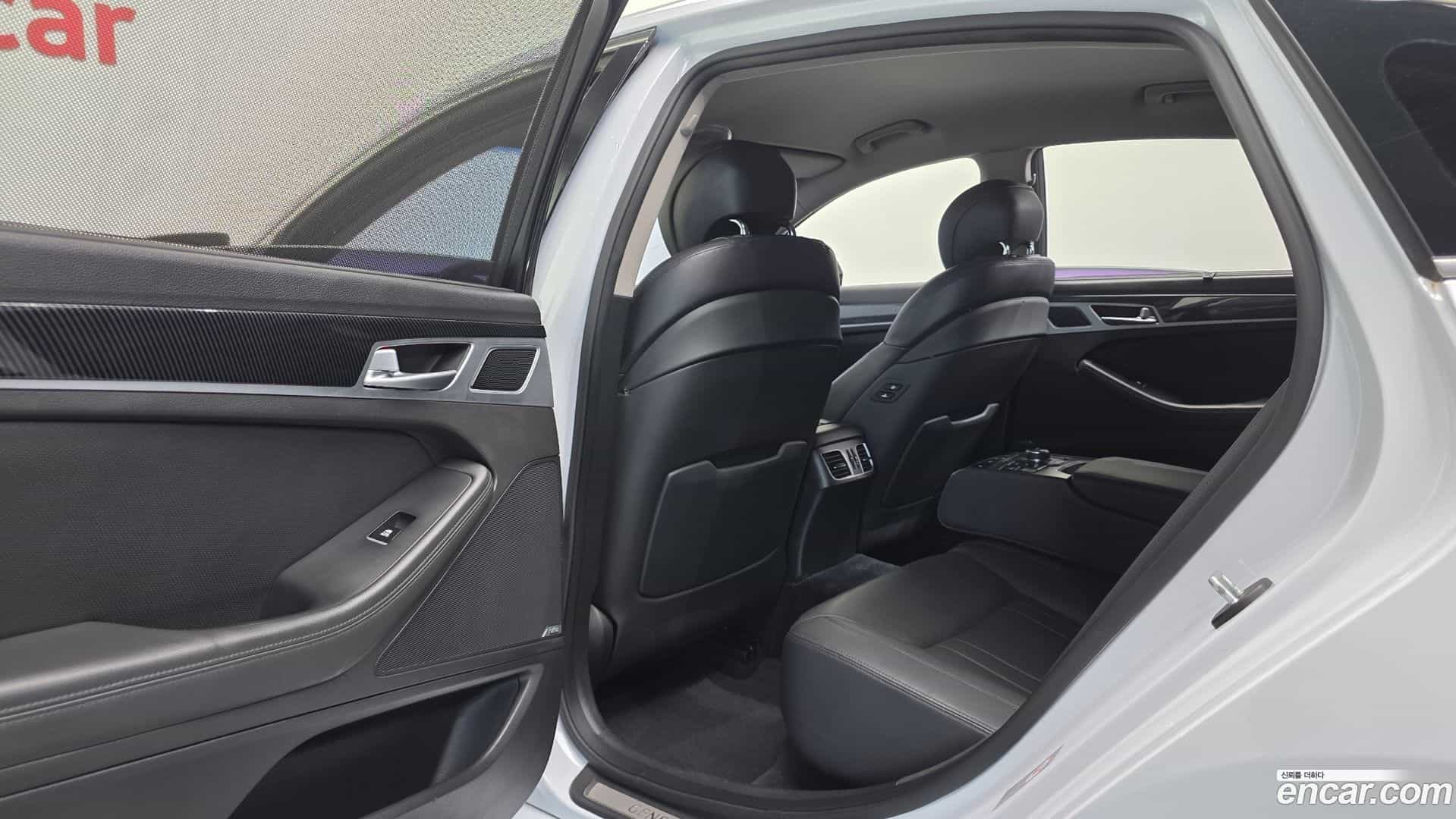 Genesis Hyundai 2014.6-OPTION-021