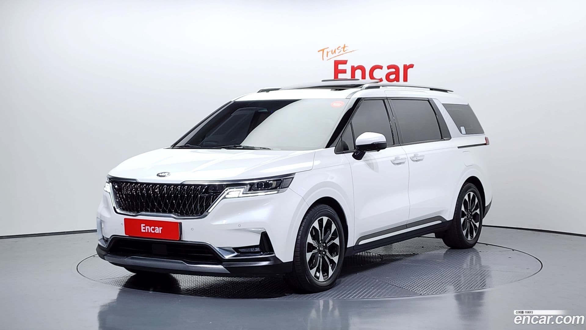 Main__Slider__Photo:Canival Kia 2020.11-0