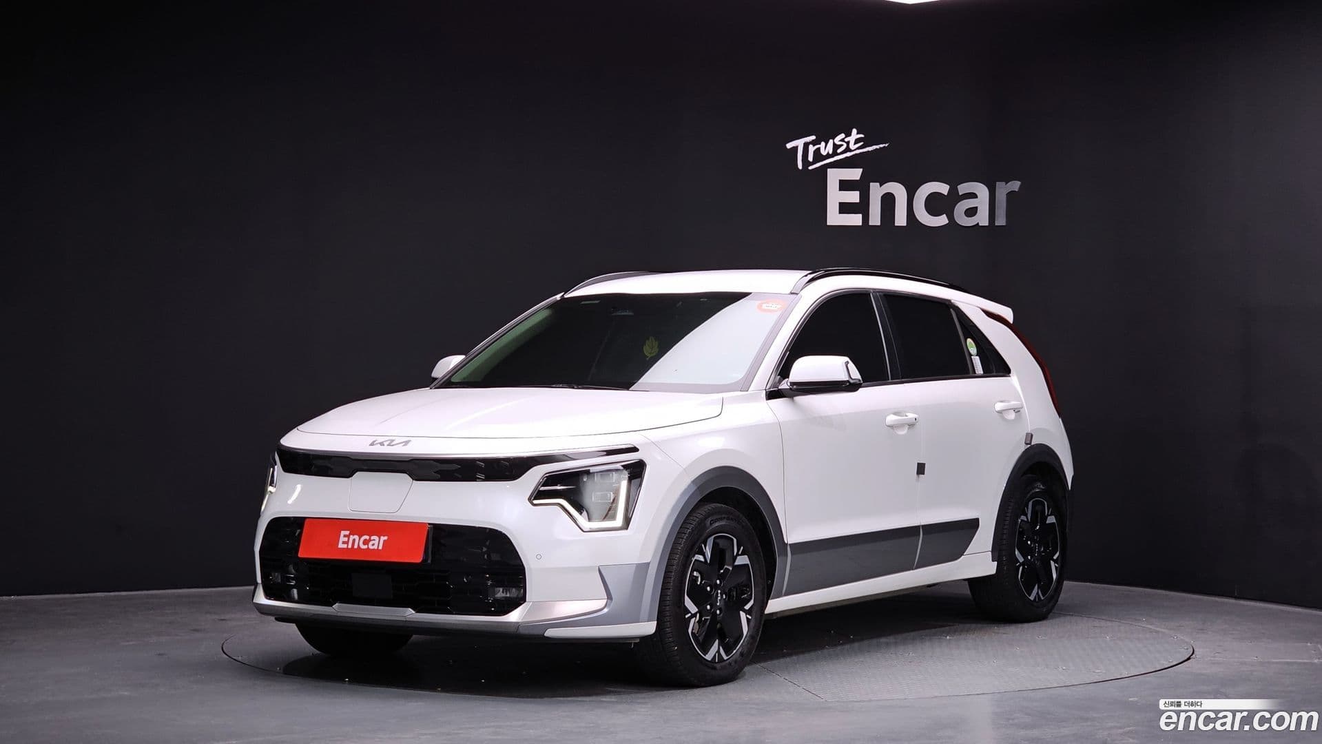 Main__Slider__Photo:Niro Kia 2023.6-0