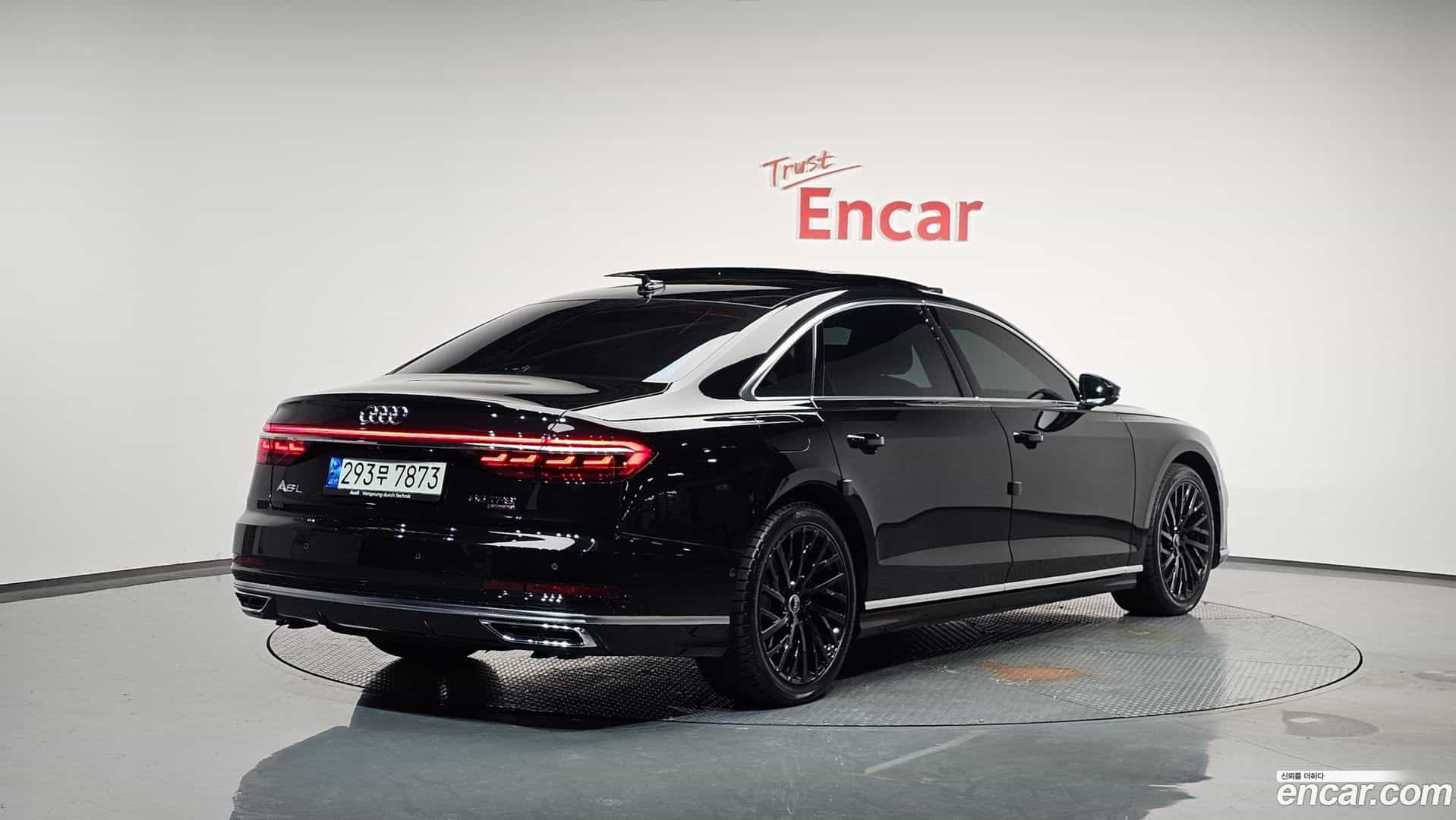 A8 Audi 2021.10-OUTER-002