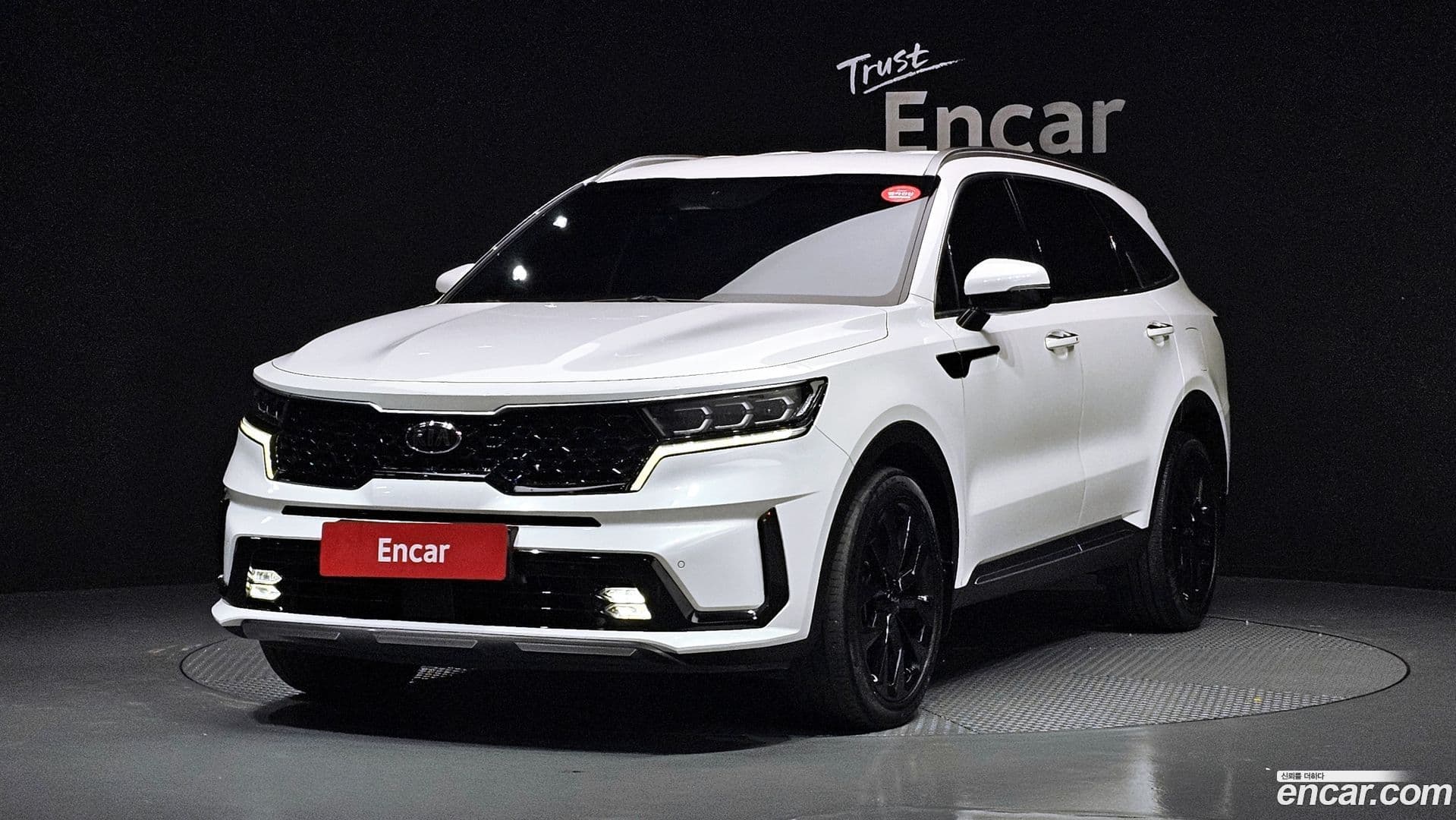 Main__Slider__Photo:Sorento Kia 2020.10-0