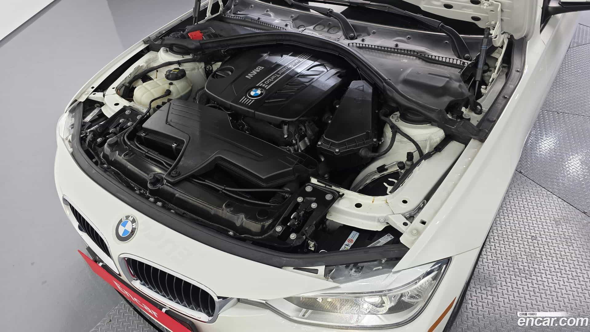 3-Series BMW 2015.2-INNER-006