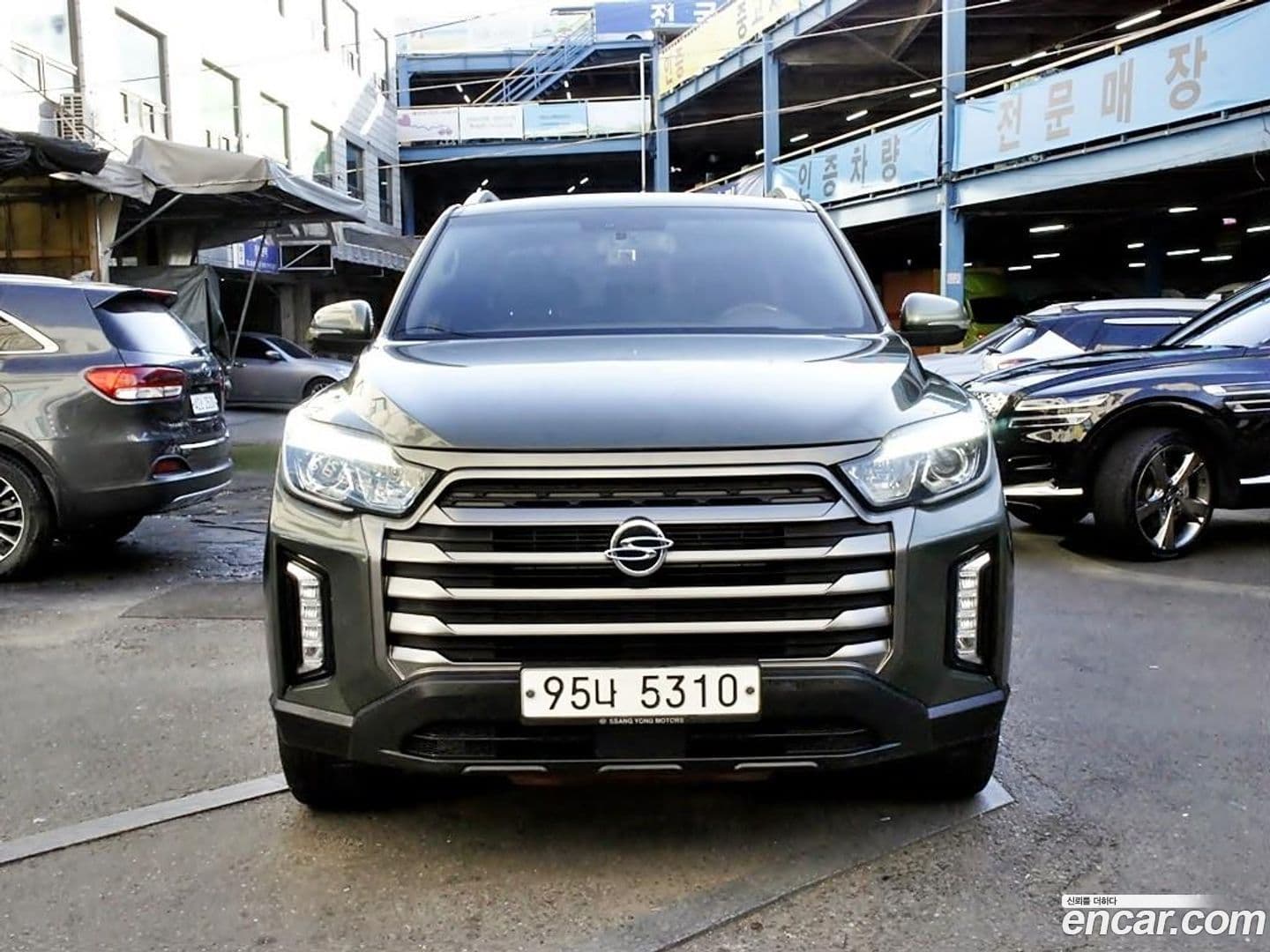 Main__Slider__Photo:Rexton KG Mobility 2021.6-0