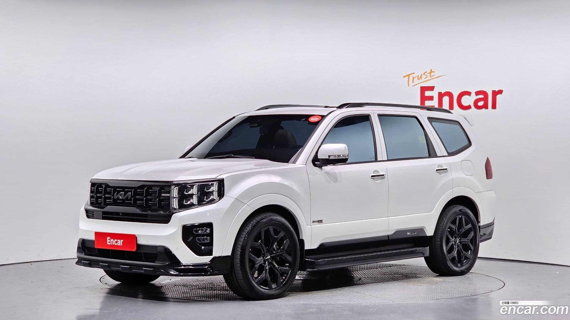 Main__Slider__Photo:Mohave Kia 2022.8-0