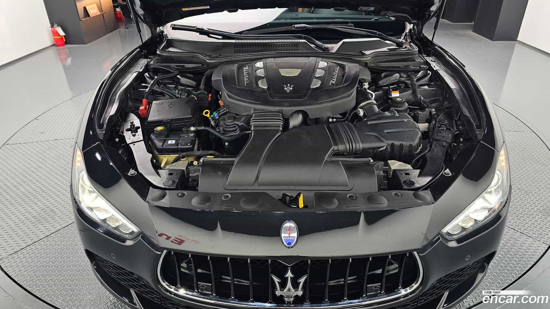 Ghibli Maserati 2014.10-INNER-006