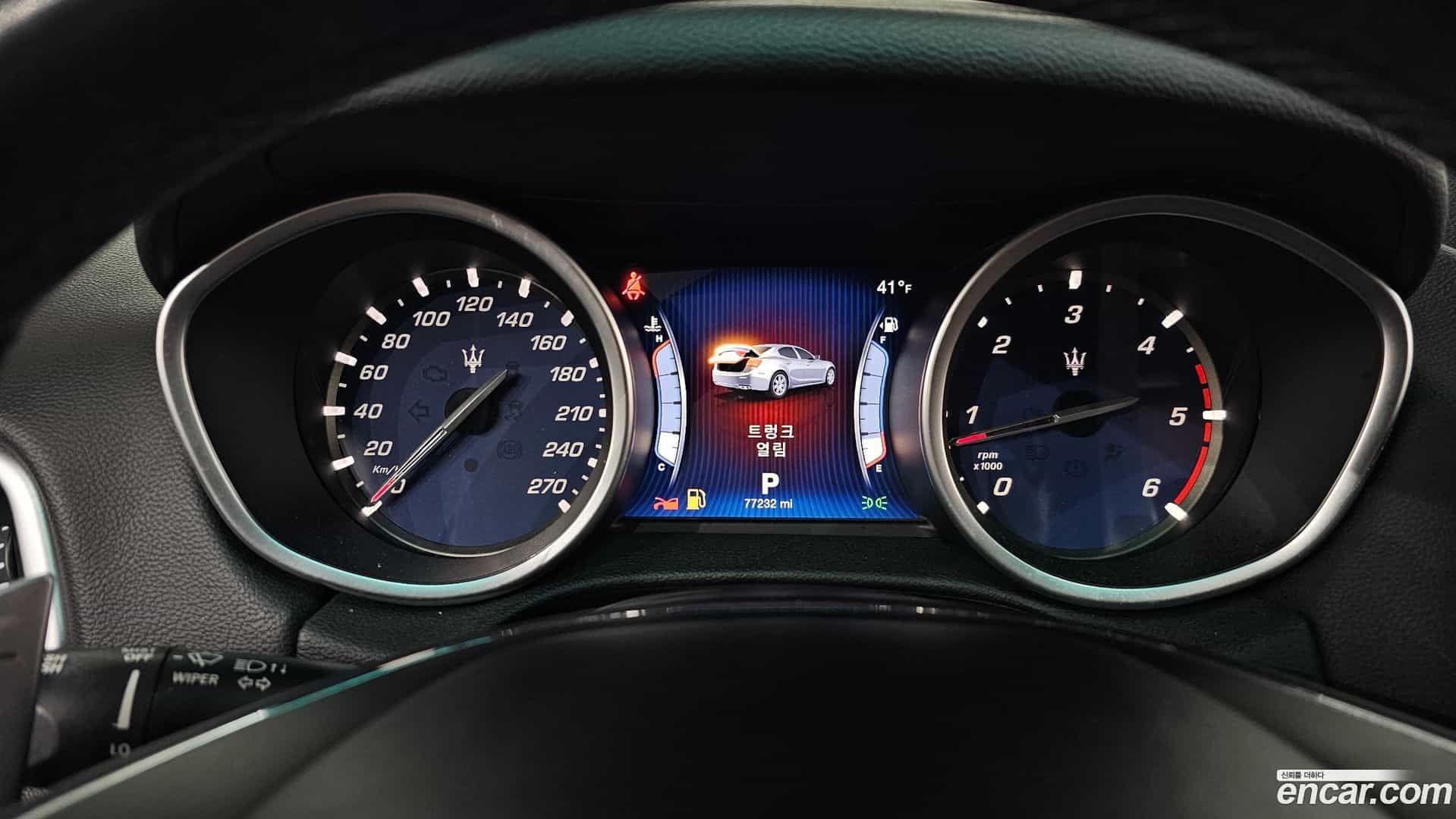 Ghibli Maserati 2014.10-INNER-008