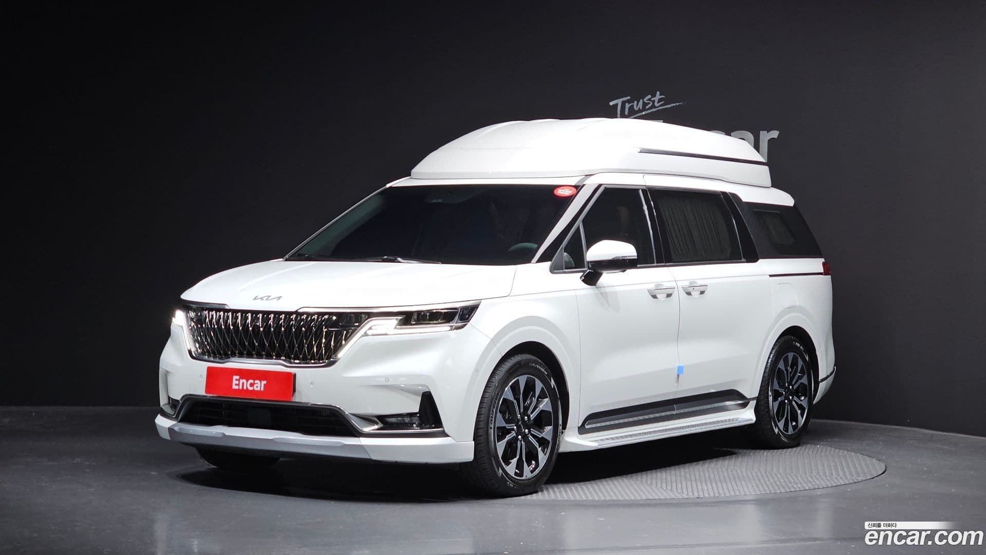 Main__Slider__Photo:Canival Kia 2021.8-0