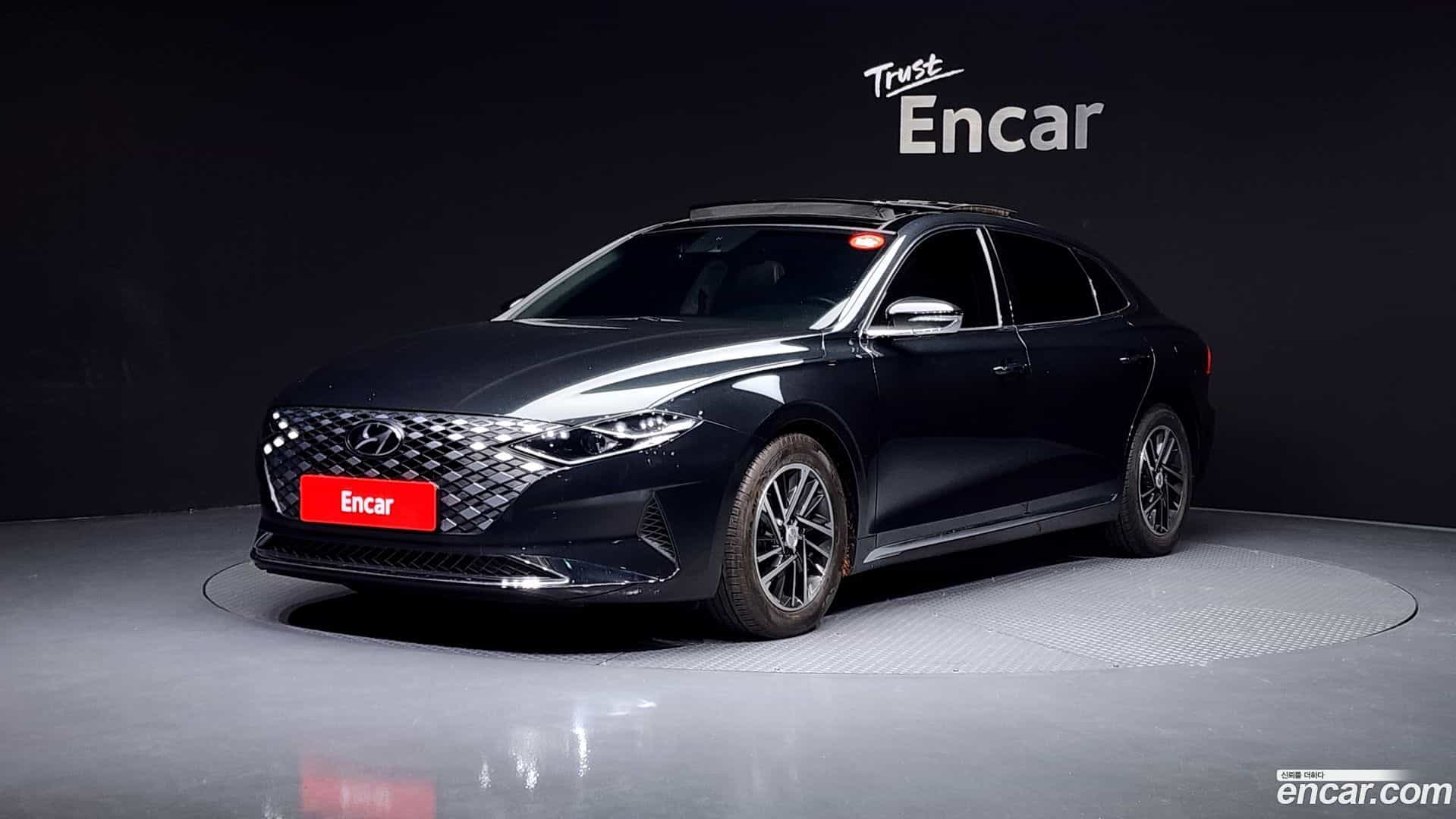 Grandeur Hyundai 2021.1-OUTER-001
