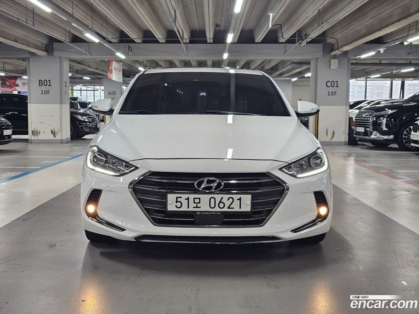 Main__Slider__Photo:AVANTE Hyundai 2016.2-0