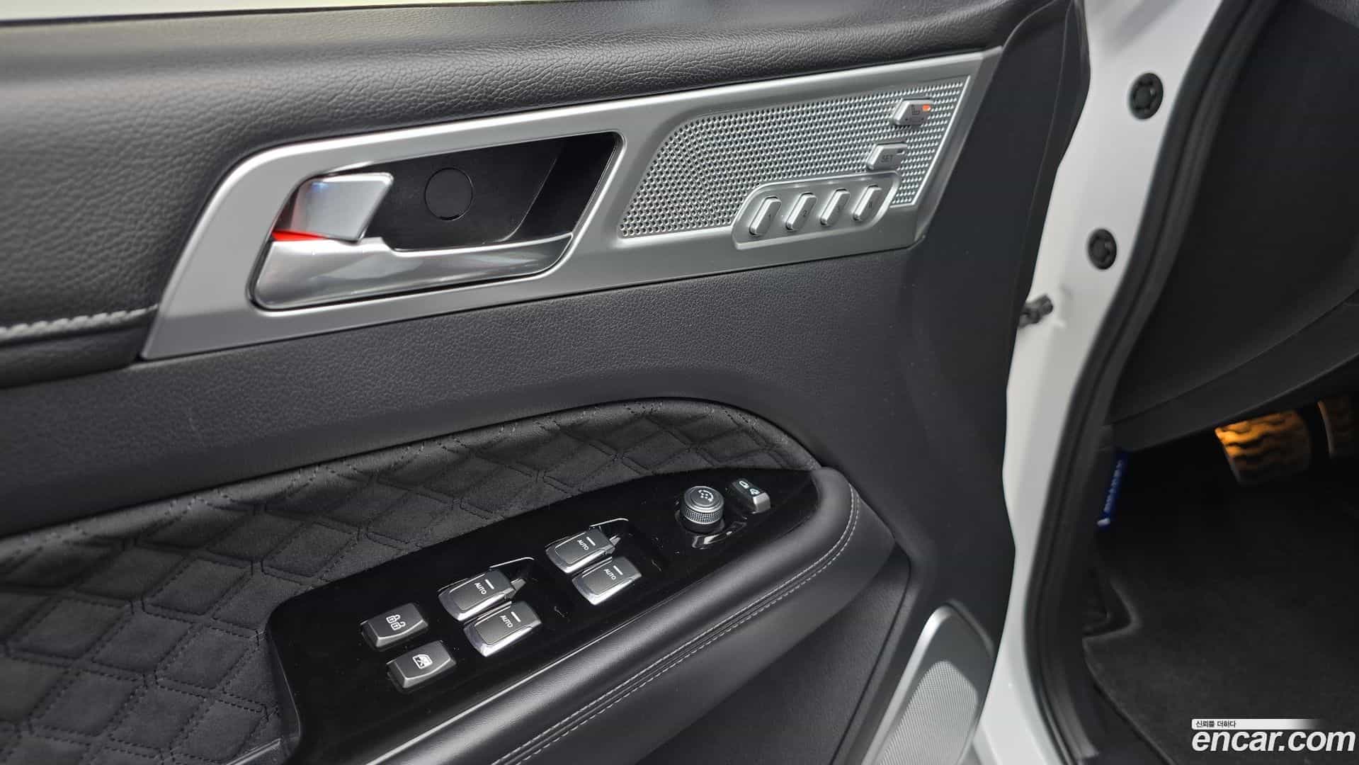 Rexton KG Mobility 2021.7-OPTION-021