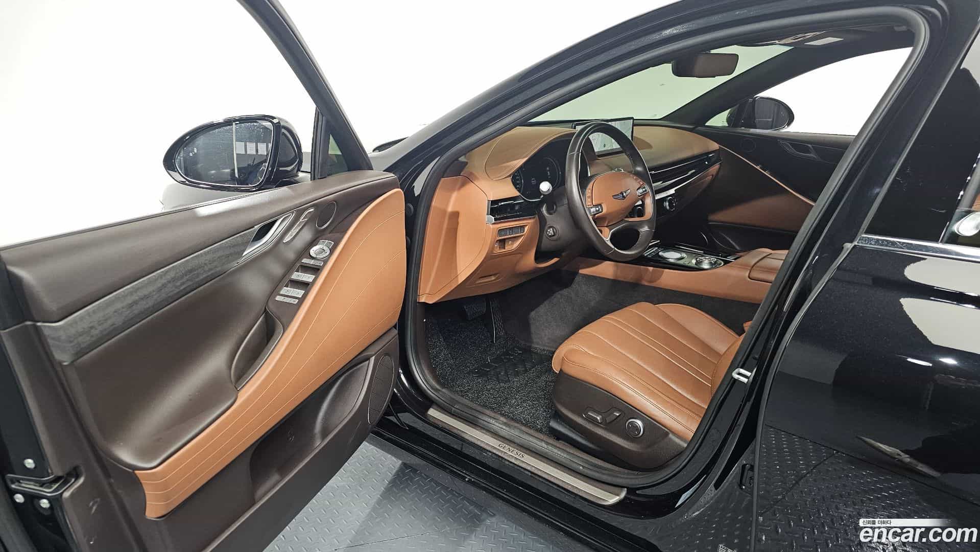 G80 Genesis 2021.1-INNER-010