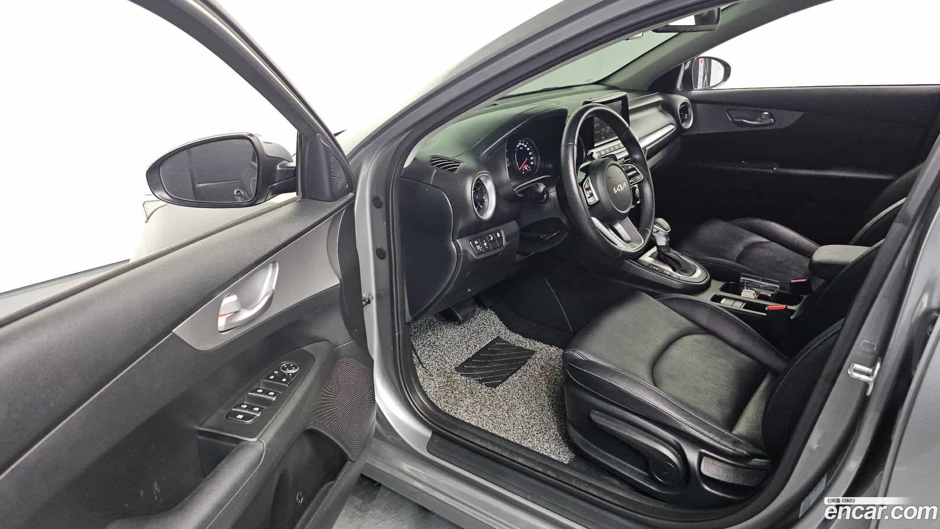 K3 Kia 2022.5-INNER-010