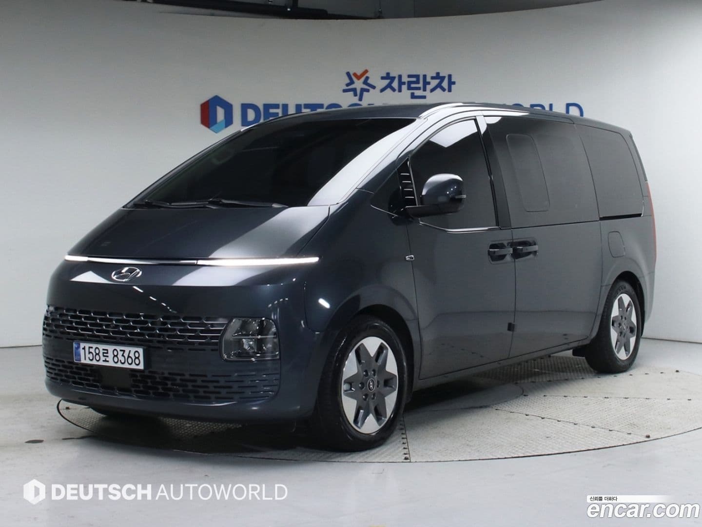 Main__Slider__Photo:Staria Hyundai 2023.1-0
