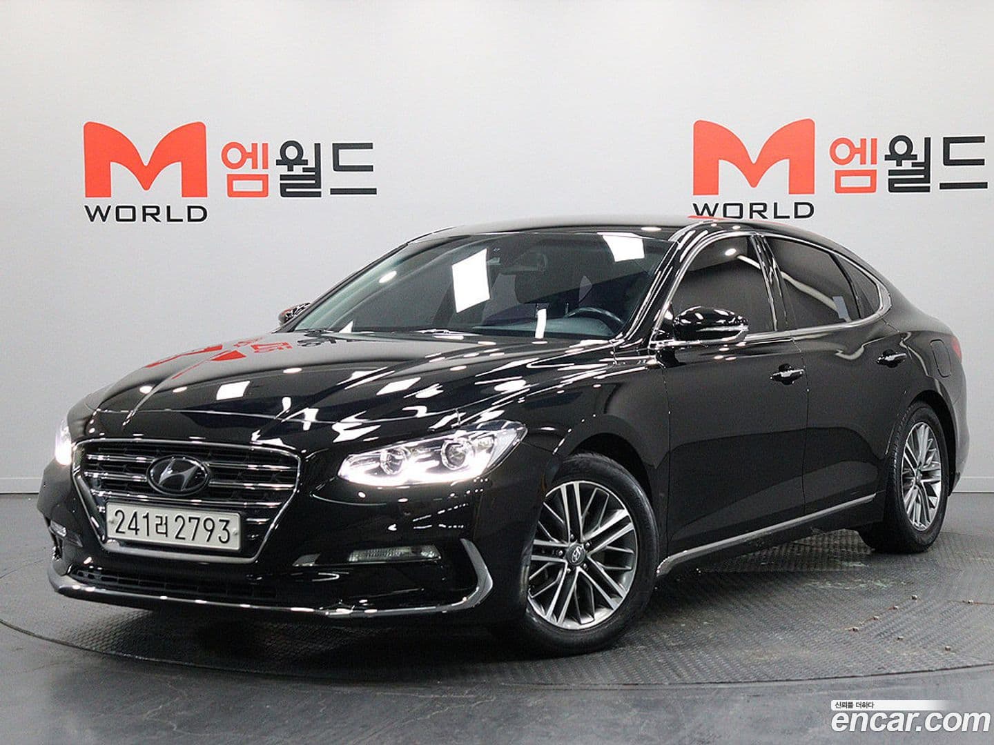 Main__Slider__Photo:Grandeur Hyundai 2018.2-0