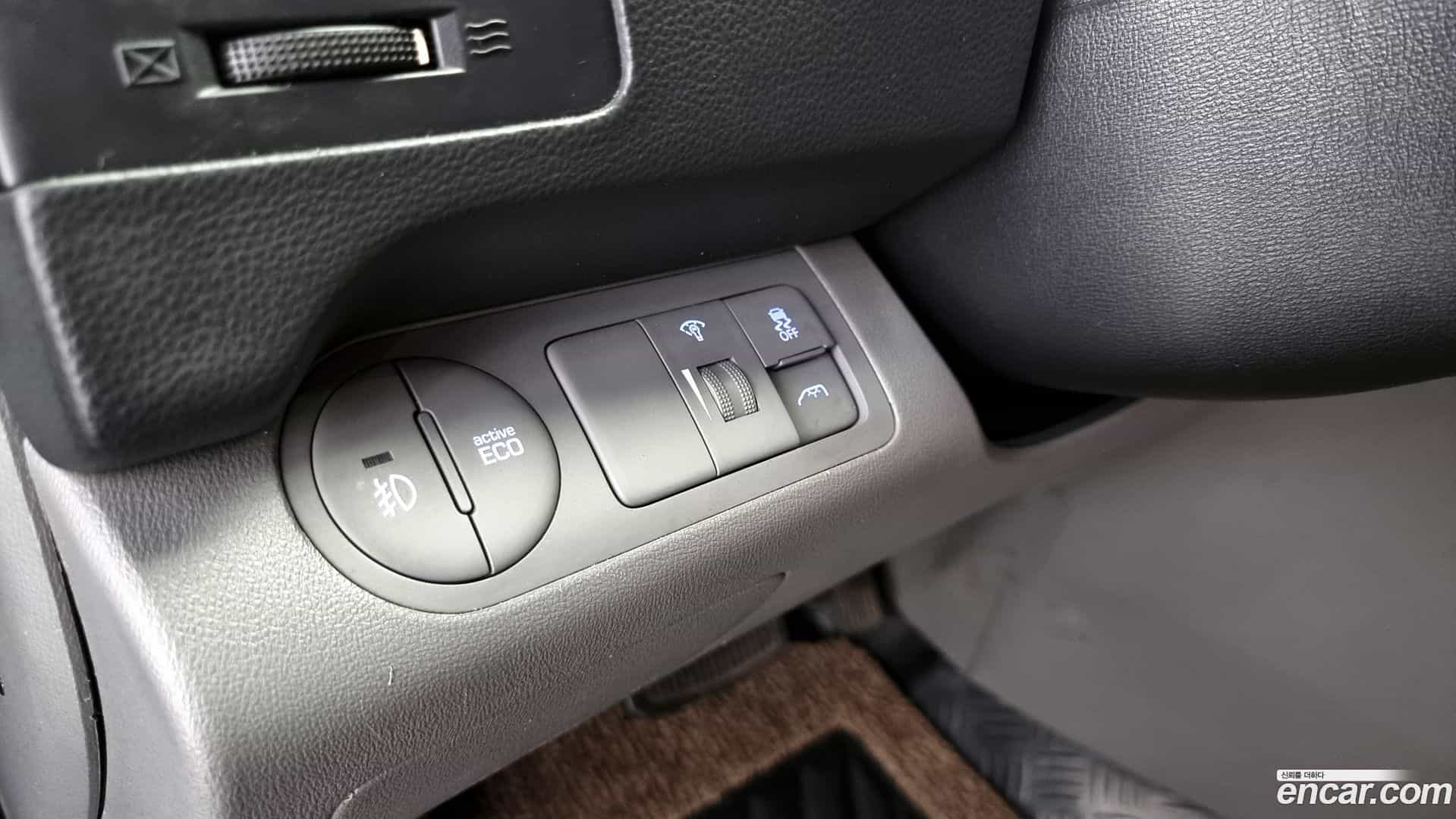 Starex Hyundai 2016.1-OPTION-023