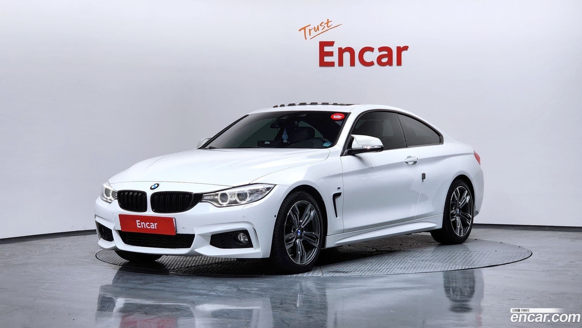 Main__Slider__Photo:4-Series BMW 2014.5-0