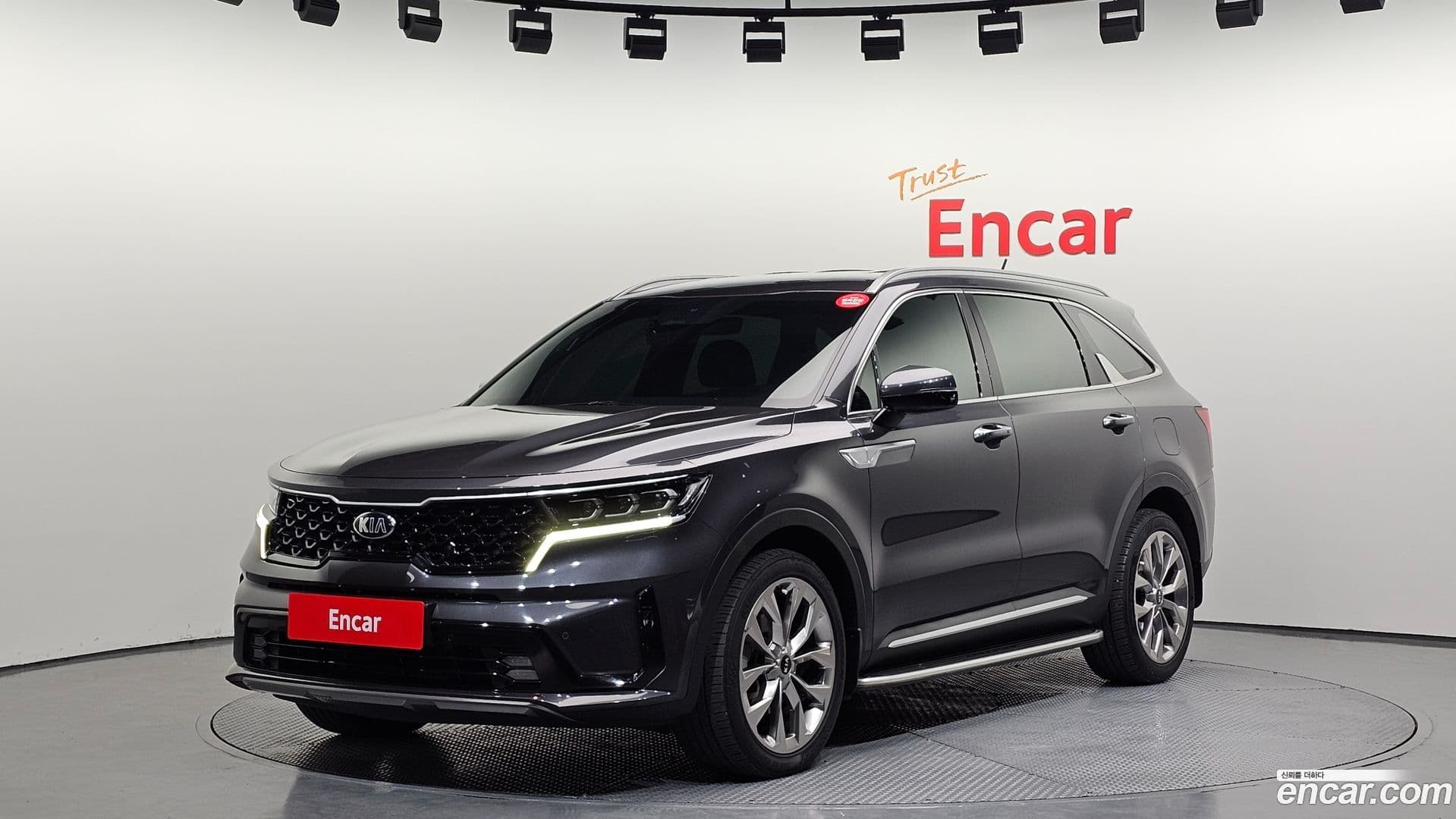 Main__Slider__Photo:Sorento Kia 2020.9-0