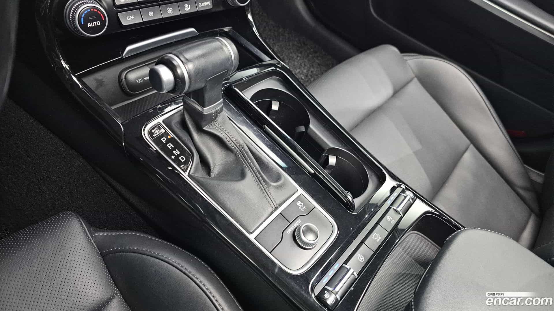 Stinger Kia 2017.9-INNER-009