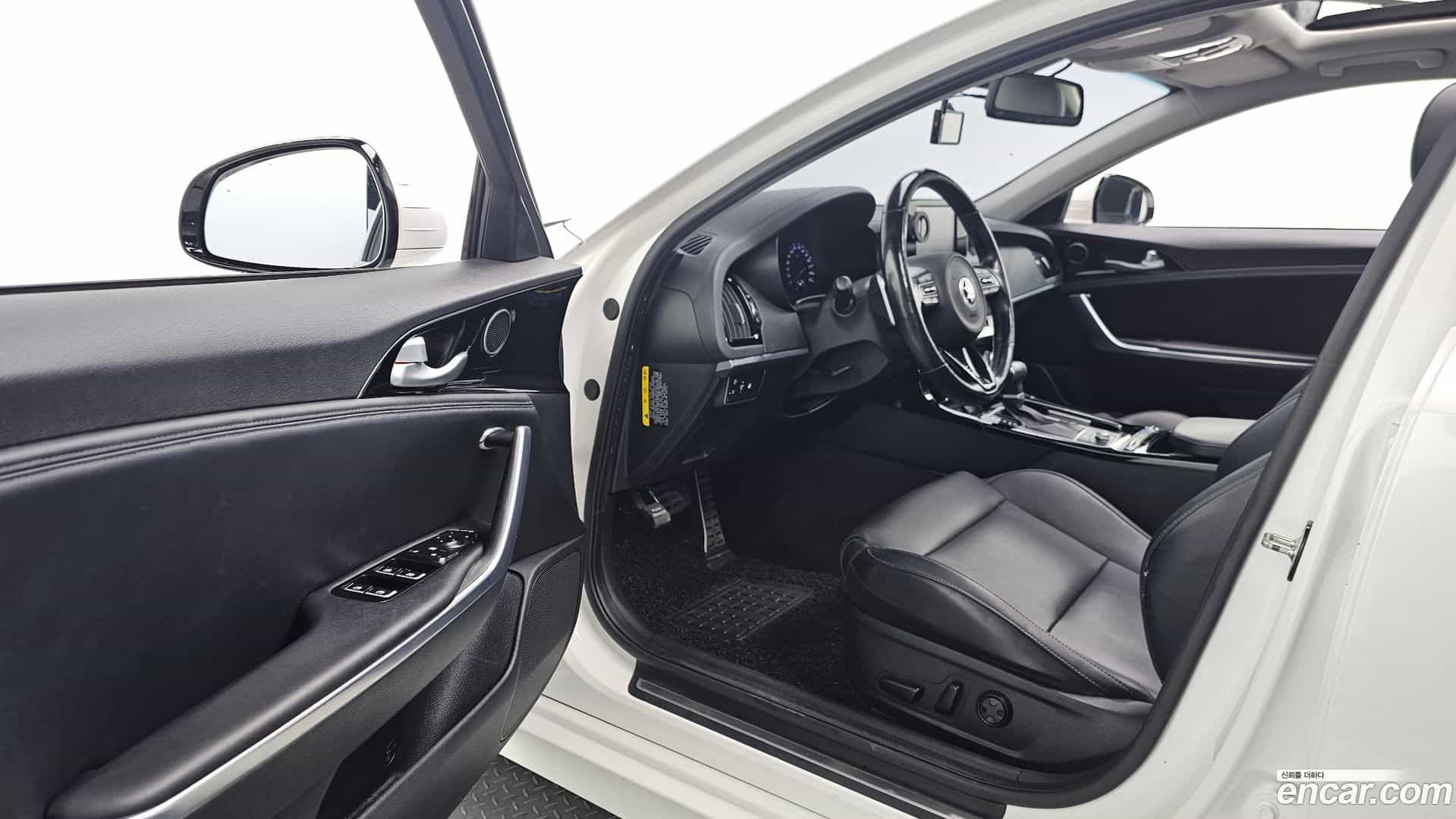 Stinger Kia 2017.9-OPTION-015