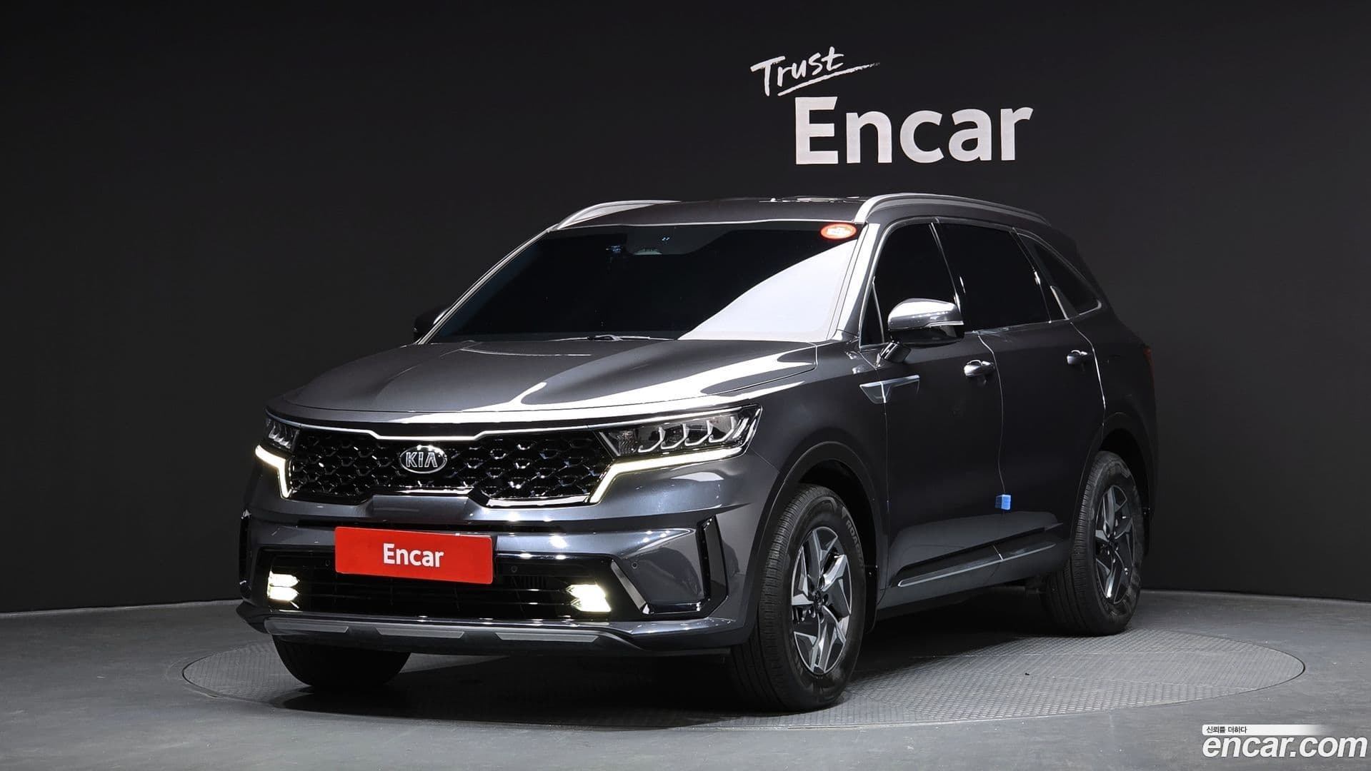 Main__Slider__Photo:Sorento Kia 2021.1-0