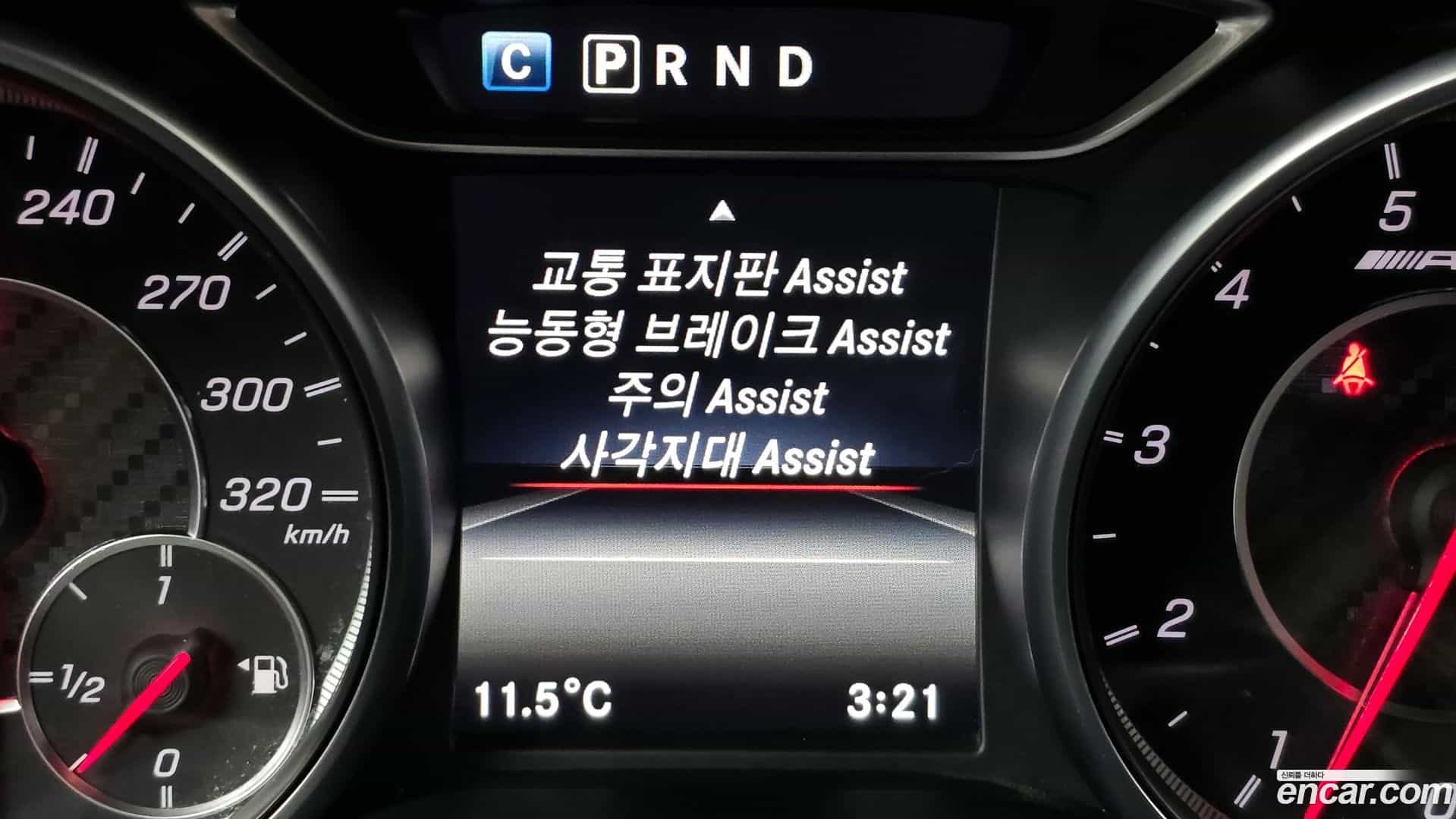 CLA-Class Mercedes-Benz 2017.7-OPTION-020