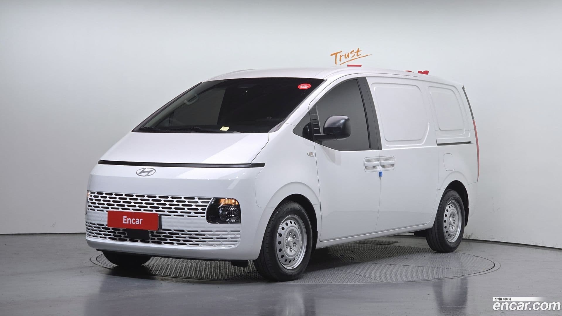 Main__Slider__Photo:Staria Hyundai 2024.3-0