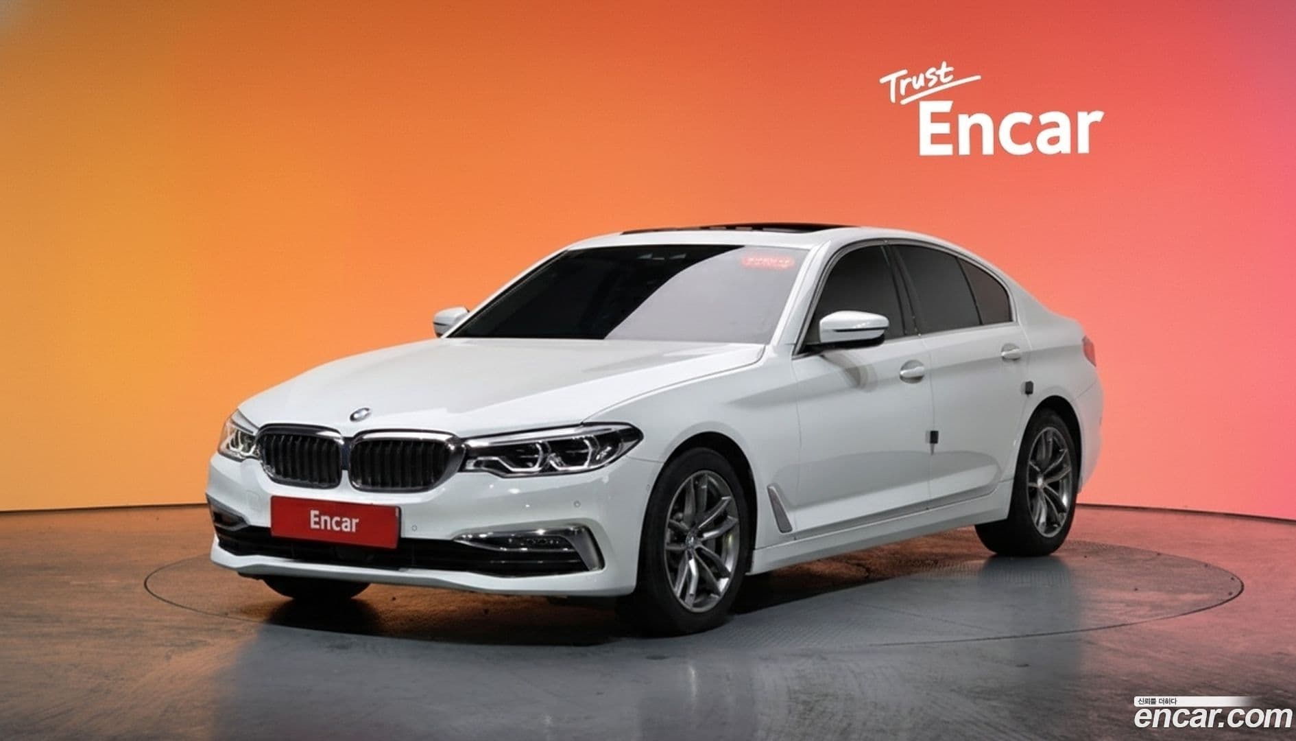 Main__Slider__Photo:5-Series BMW 2019.6-0
