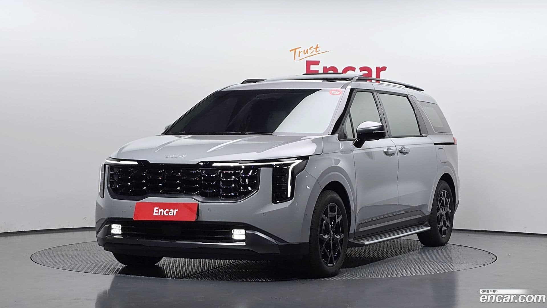 Main__Slider__Photo:Canival Kia 2024.1-0