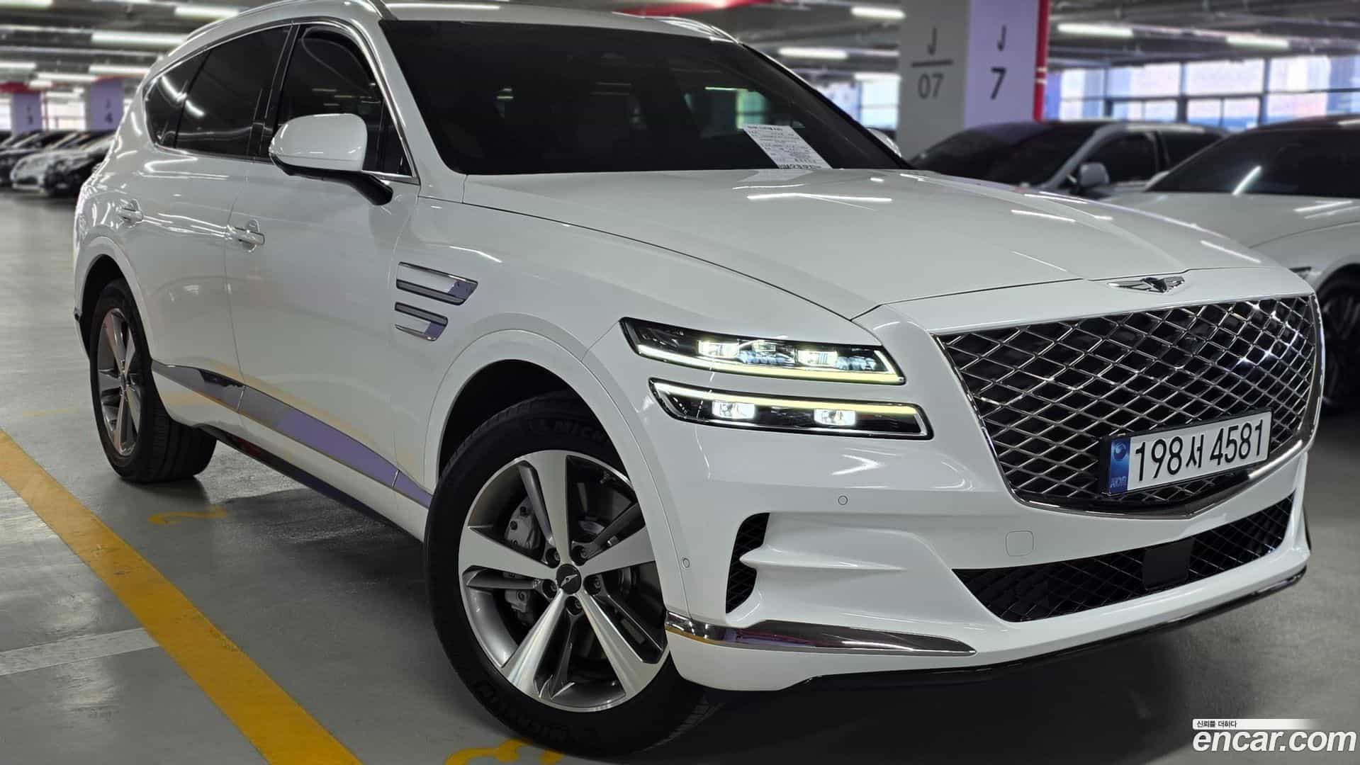 GV80 Genesis 2022.11-OUTER-002