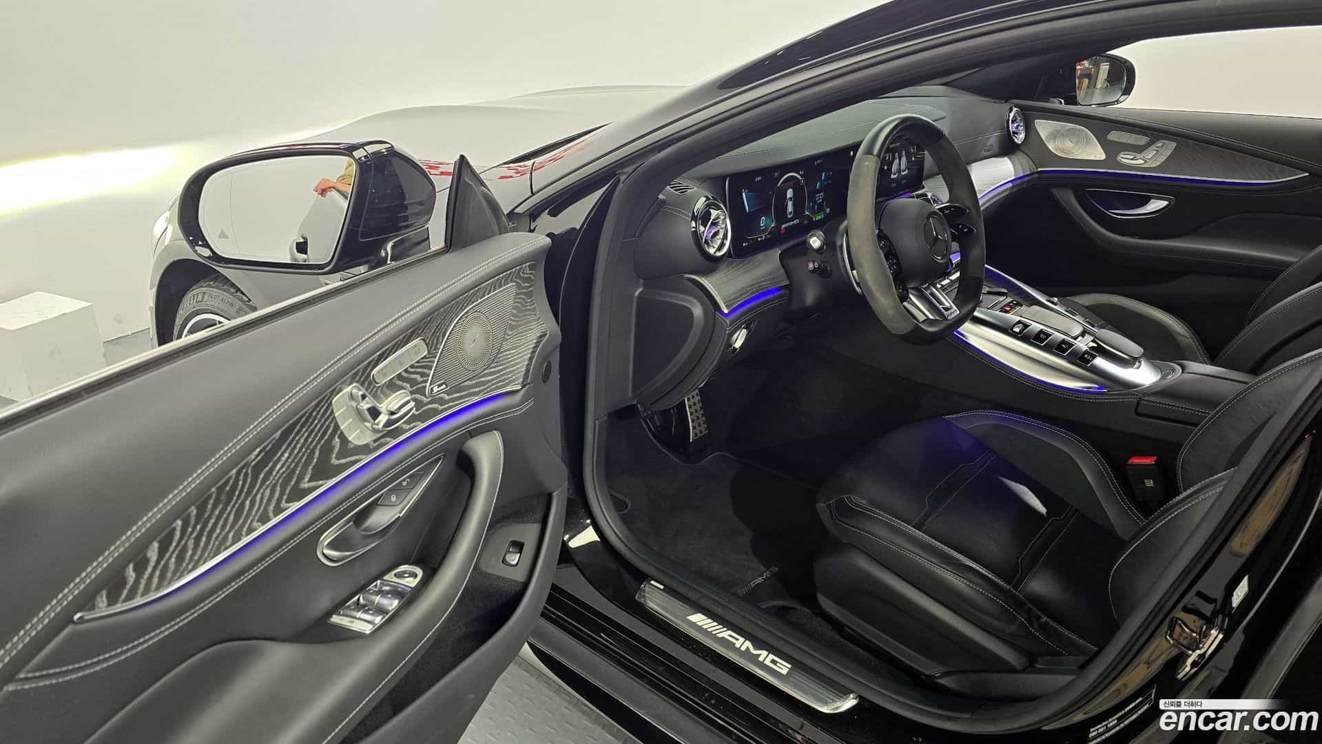 AMG GT Mercedes-Benz 2023.1-INNER-010
