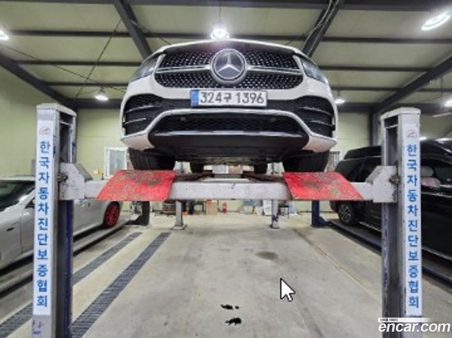 Main__Slider__Photo:GLE-Class Mercedes-Benz 2021.1-0