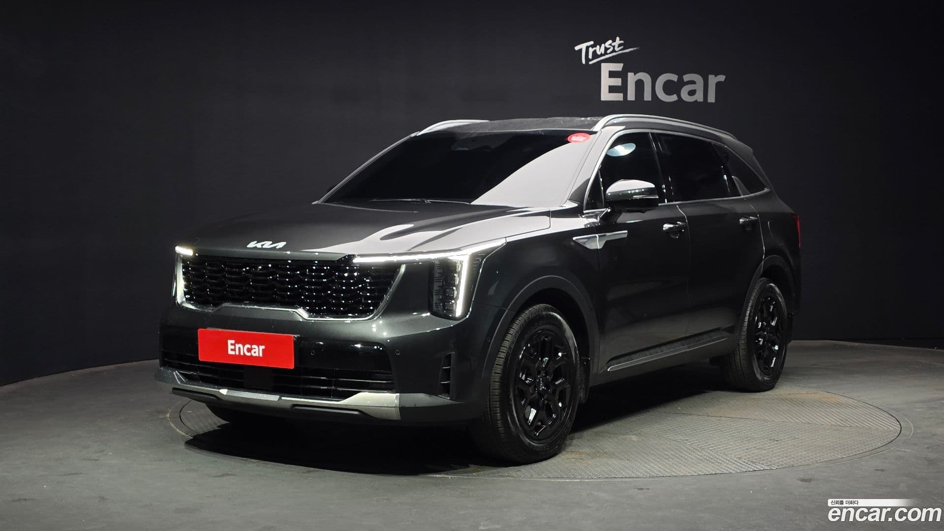Main__Slider__Photo:Sorento Kia 2023.8-0