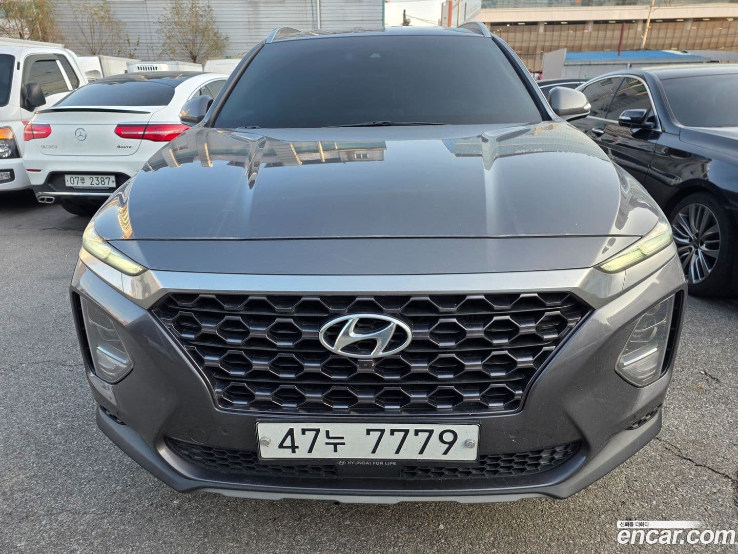Main__Slider__Photo:Santafe Hyundai 2018.8-0