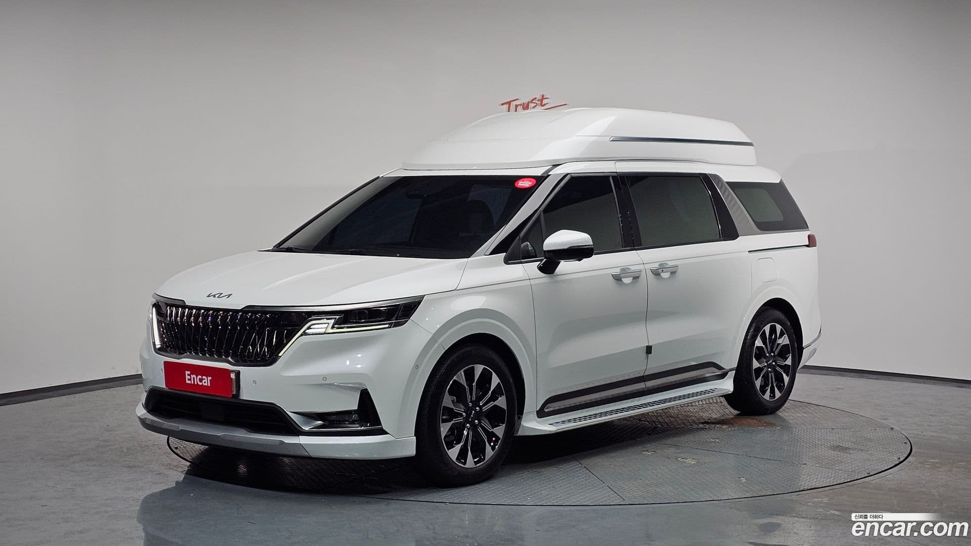 Main__Slider__Photo:Canival Kia 2022.9-0