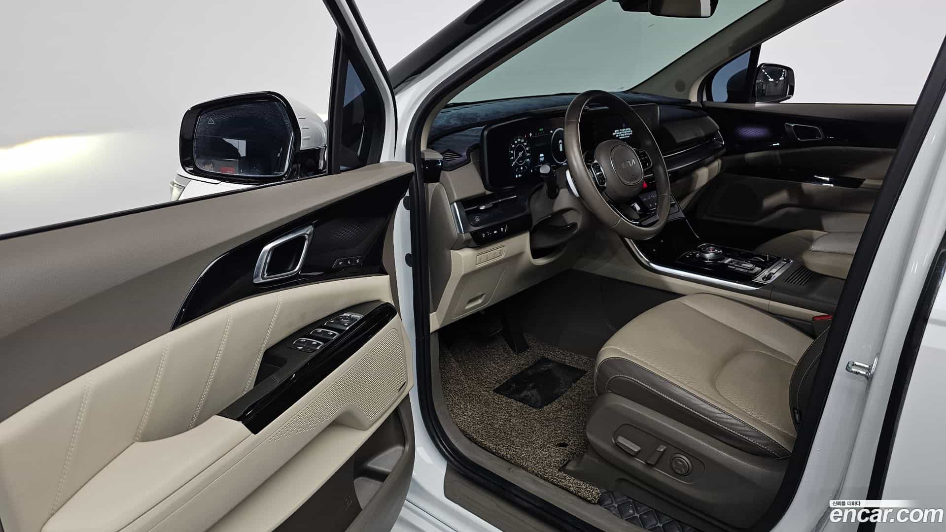 Canival Kia 2022.9-OPTION-015