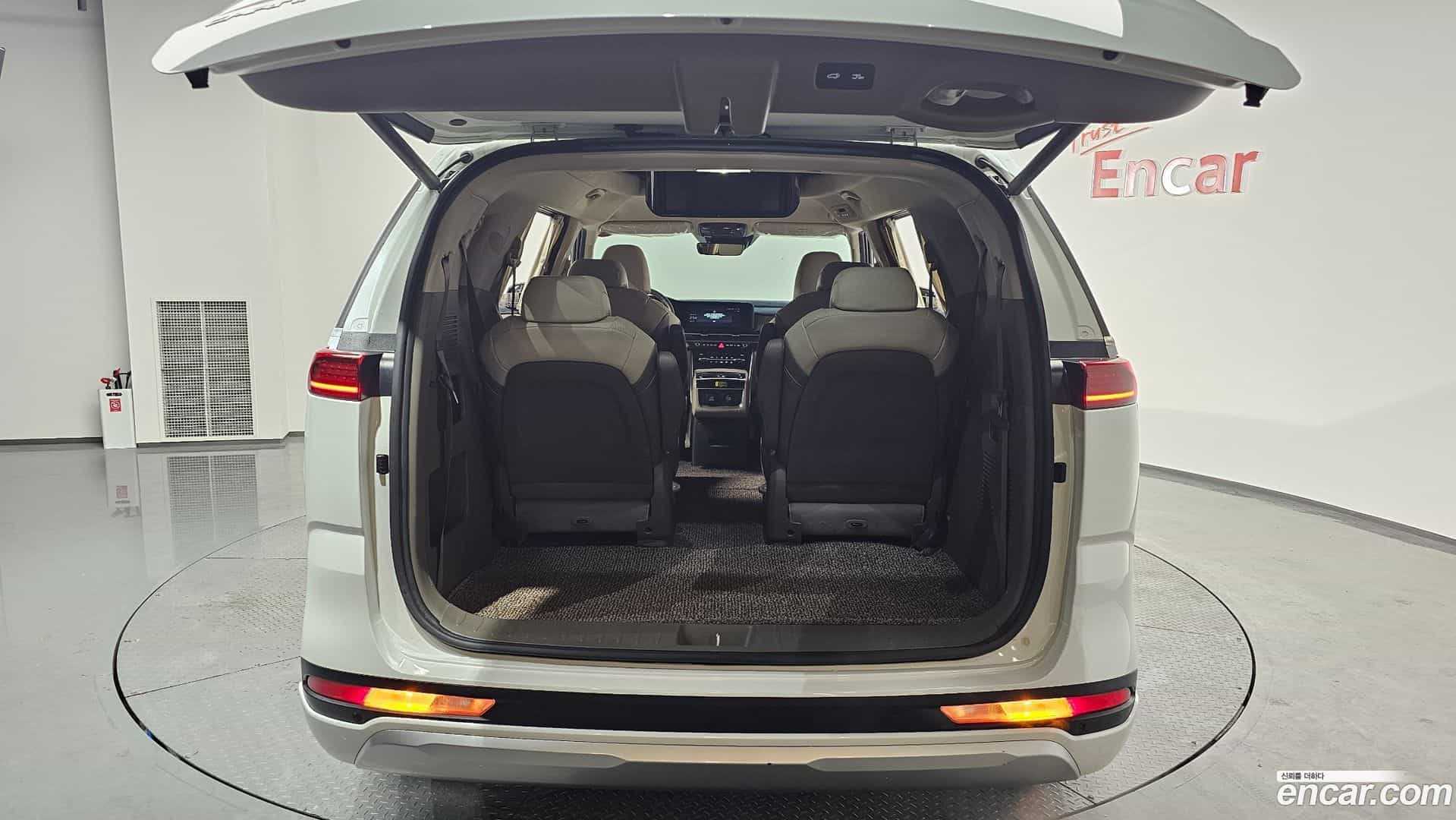Canival Kia 2022.9-OPTION-024