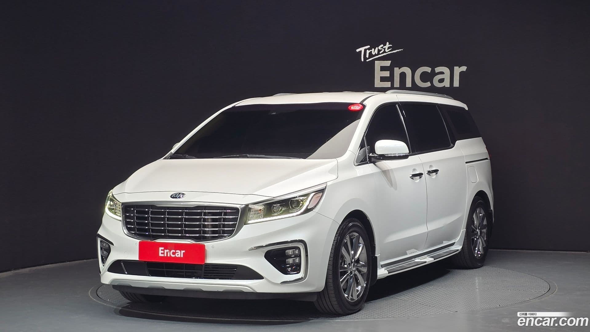 Main__Slider__Photo:Canival Kia 2020.3-0