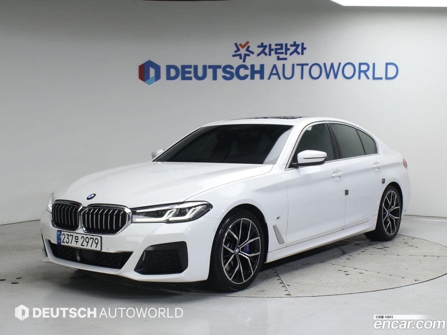 Main__Slider__Photo:5-Series BMW 2022.1-0