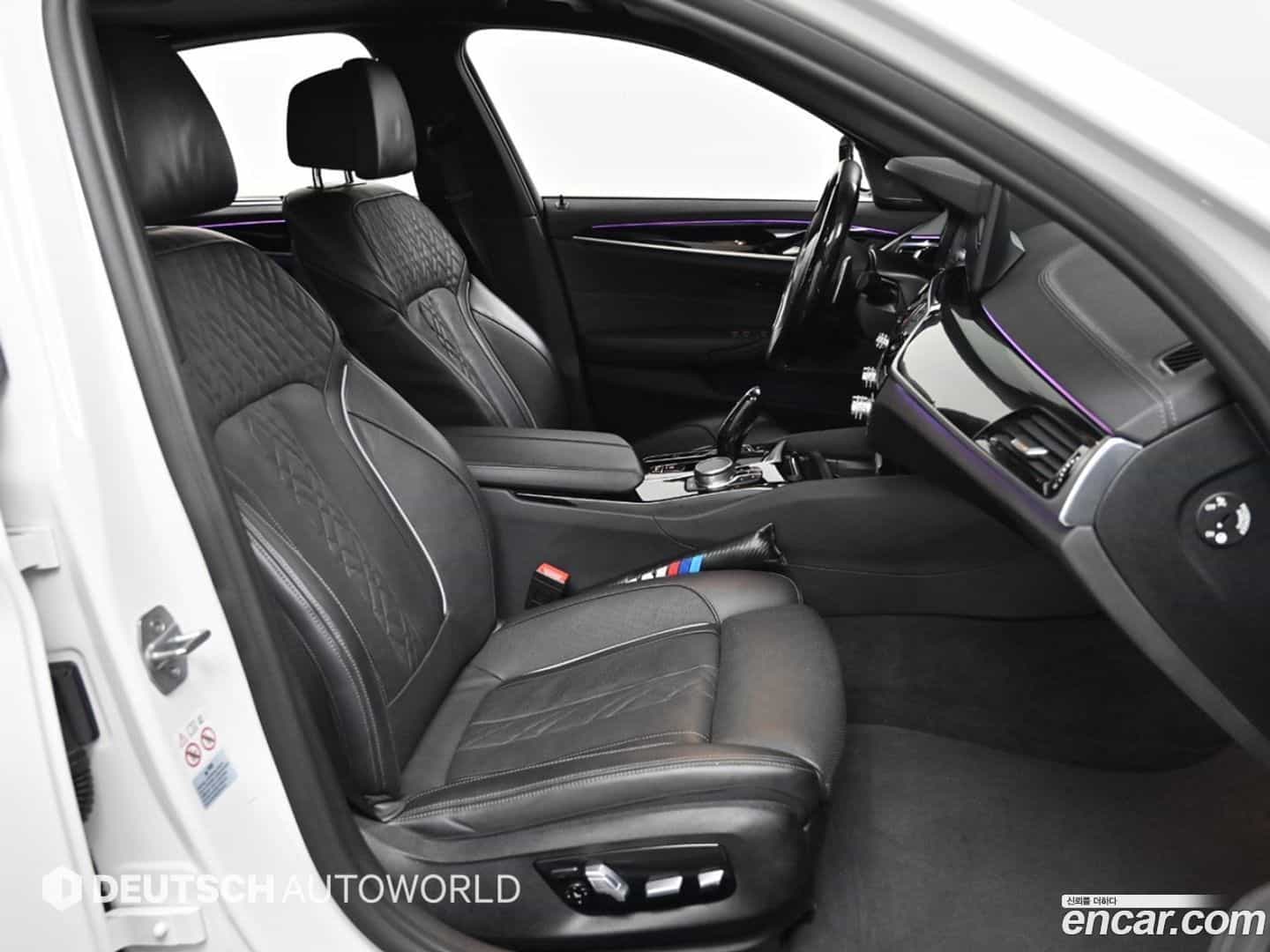 5-Series BMW 2022.1-INNER-010