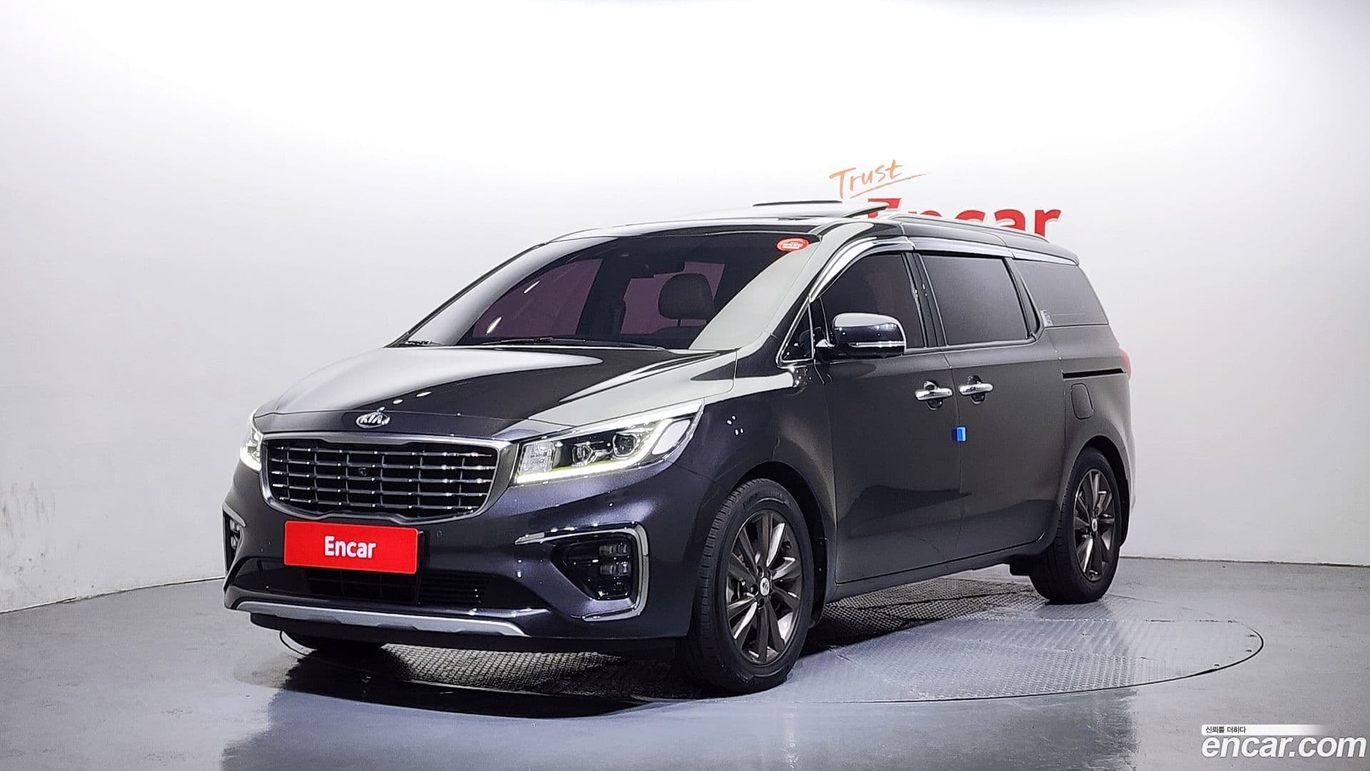 Main__Slider__Photo:Canival Kia 2019.0-0